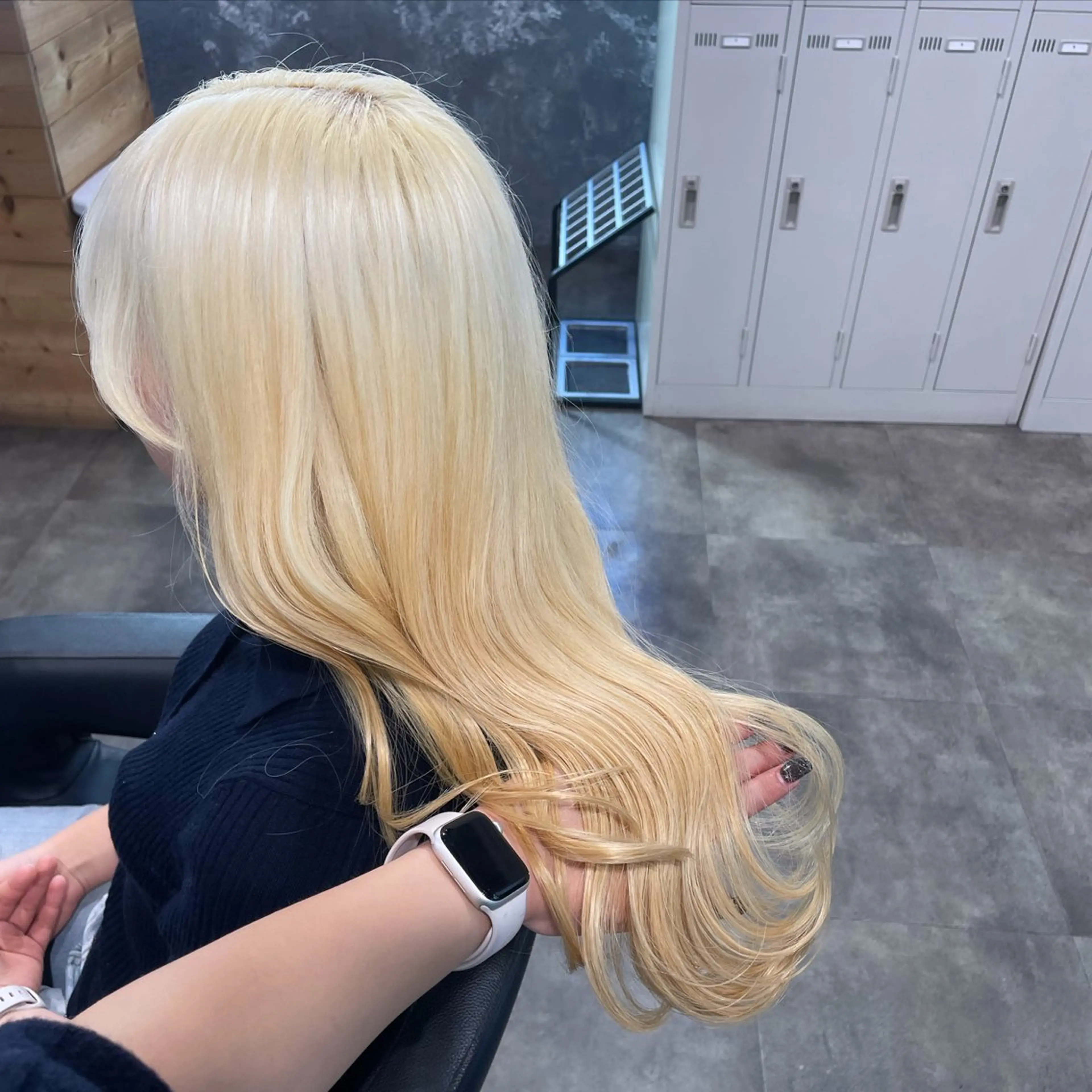 ロング カラー ヘアカラー トリートメント ハイトーン 横浜💞ミオのヘアスタイル