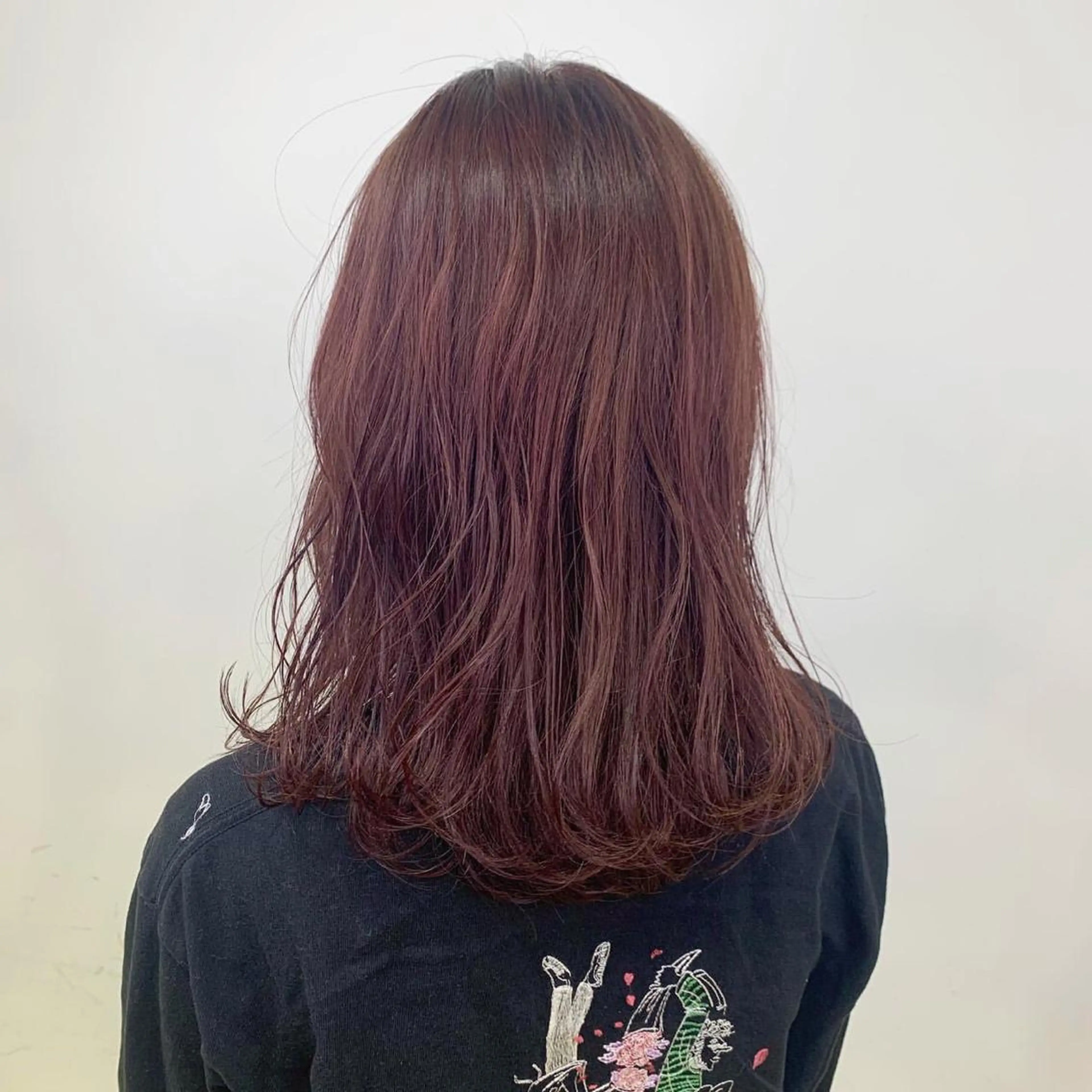 ミディアム カラー ダウンパーマ🇰🇷 毛流れパーマ【かな】のヘアスタイル