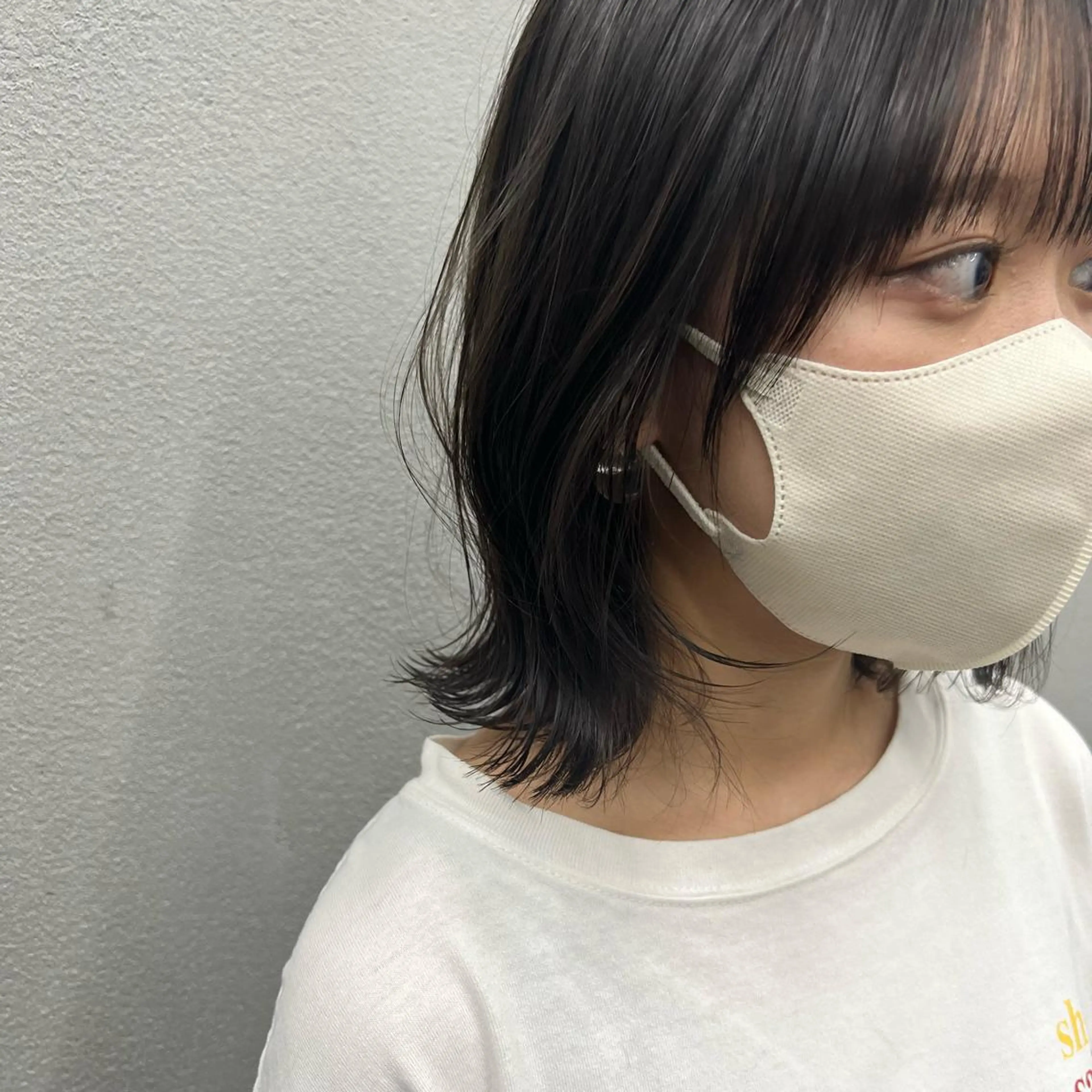 ショート カラー ボブ くびれヘア おくれ毛 カット ヘアカラー お顔まわりカット🌱 emo.村松泉綺のヘアスタイル