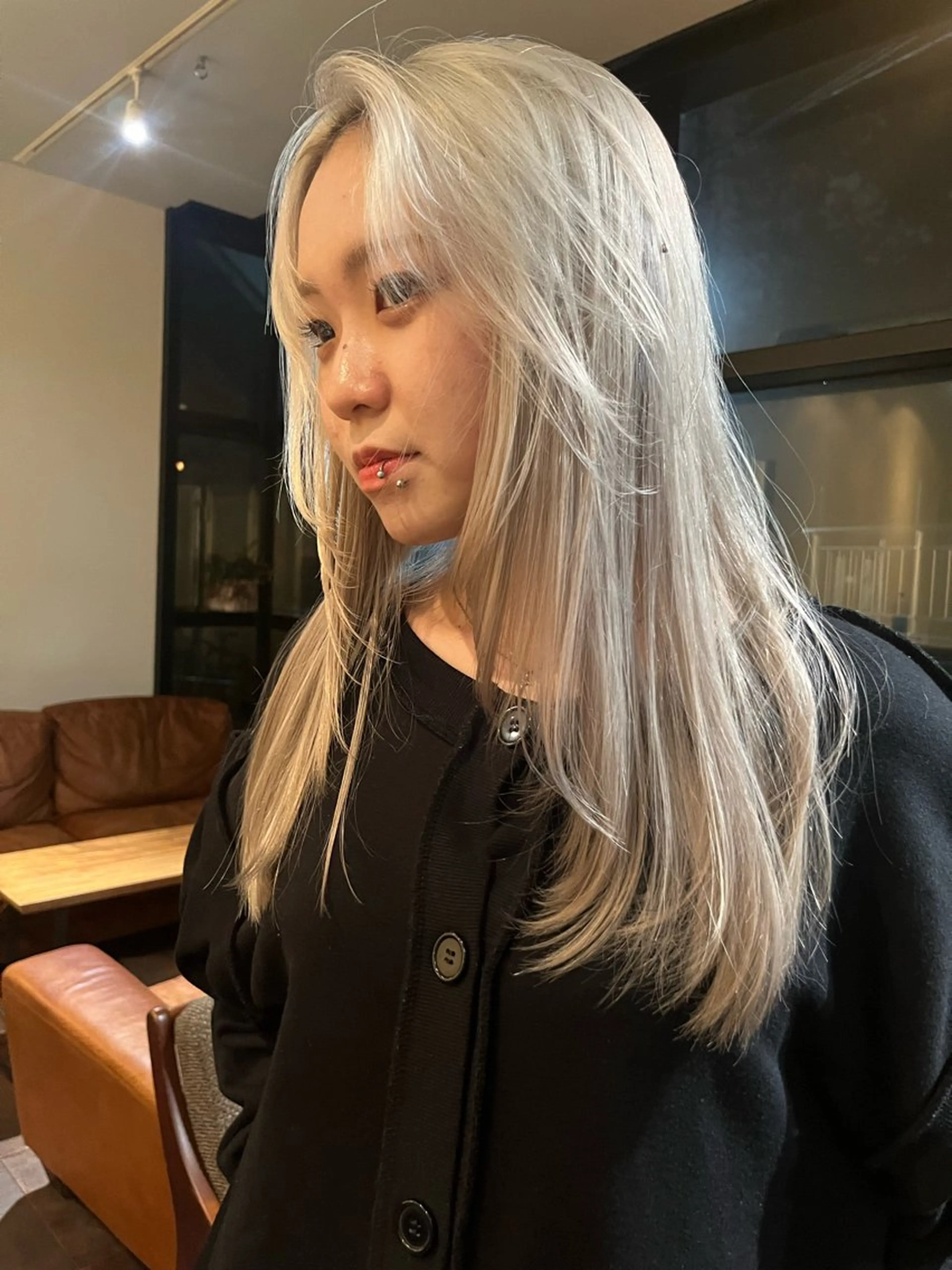 ロング ヘアカラー 愛瑠奈 erunaのヘアスタイル