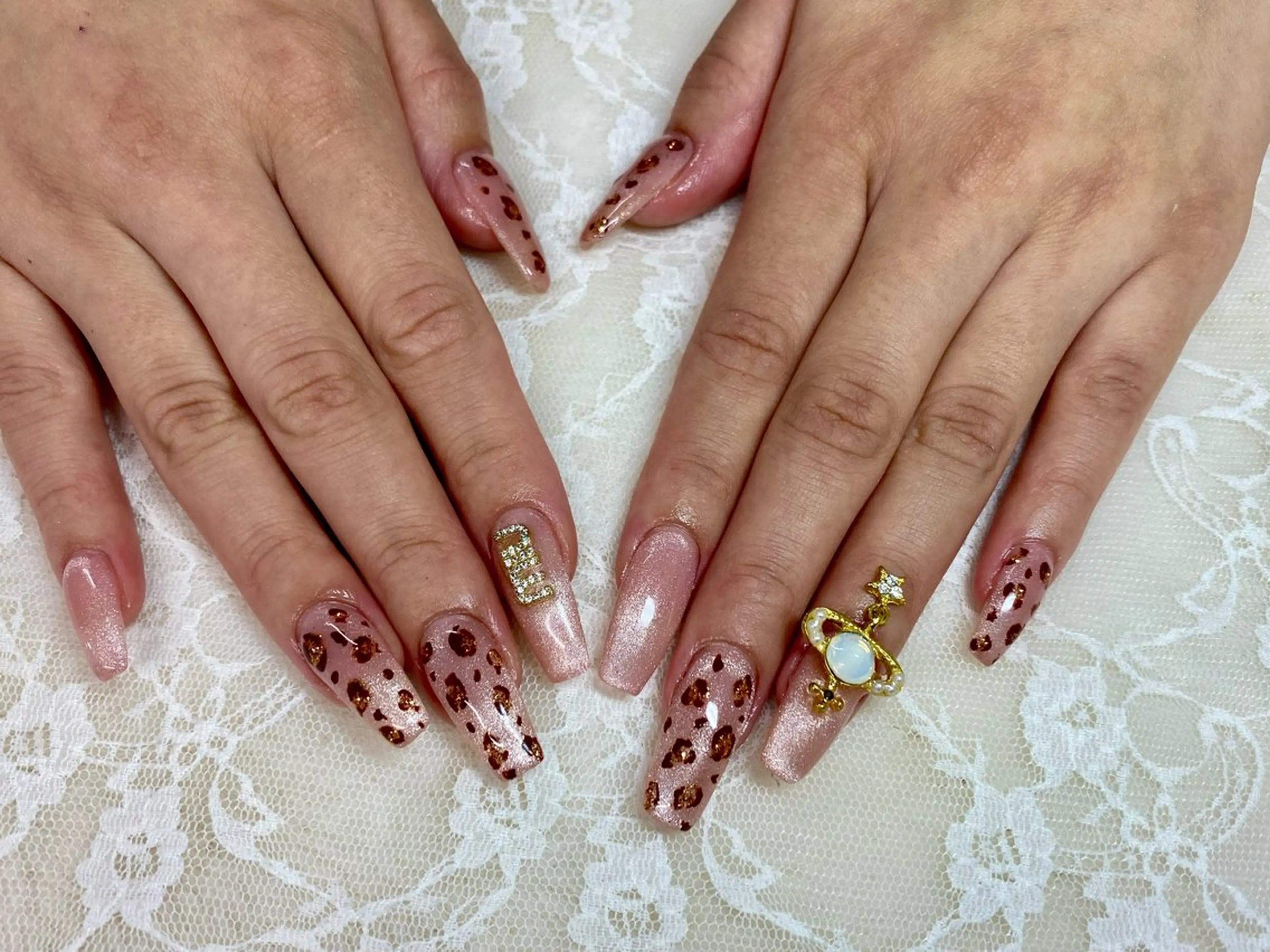 ネイル キラキラネイル ピンク 心斎橋Salon Epokkuのネイルデザイン