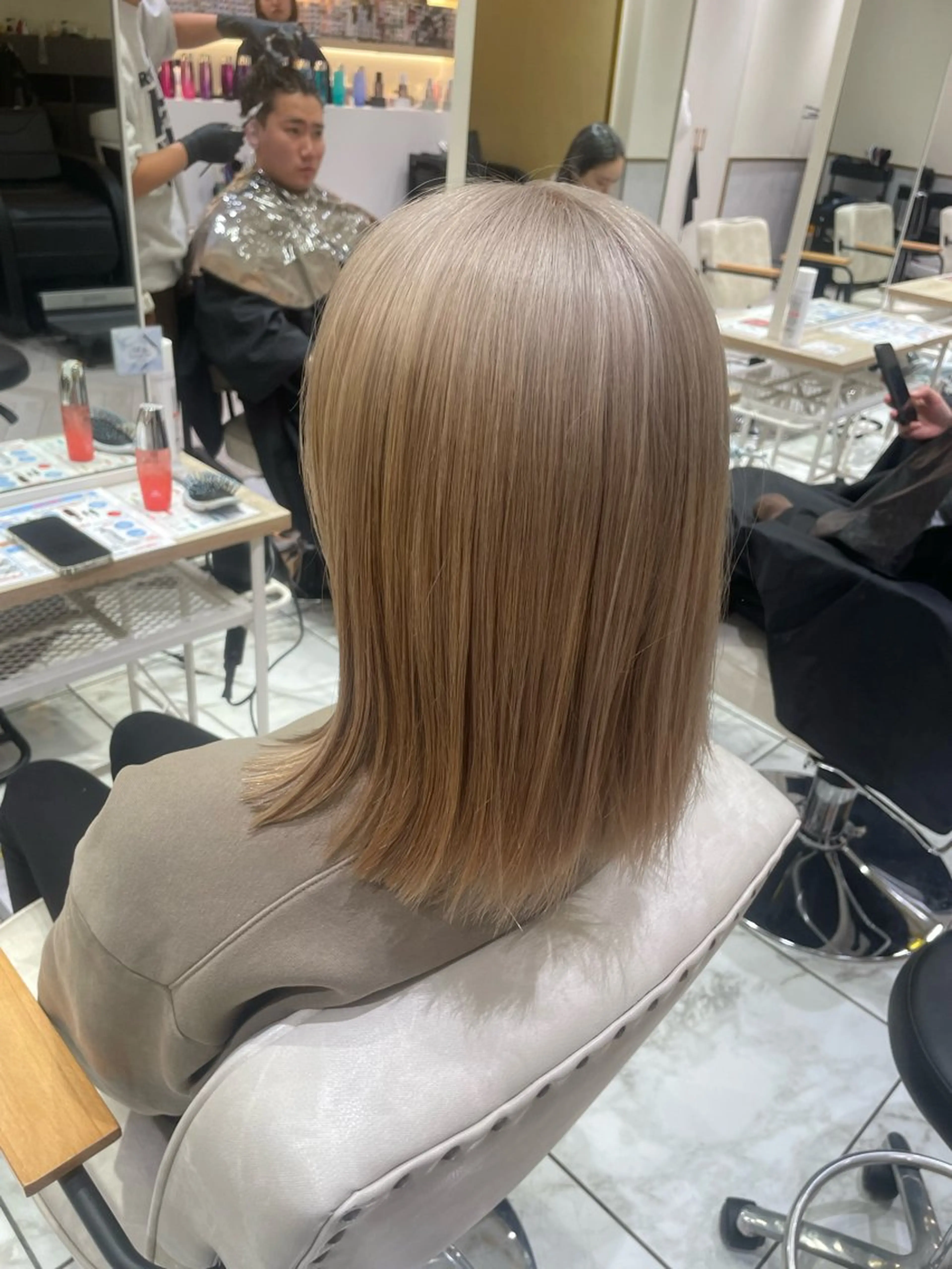 カラー ブリーチ ヘアカラー トリートメント 似合わせNo.1/ sᴀᴋᴜʀᴀ🌸のヘアスタイル