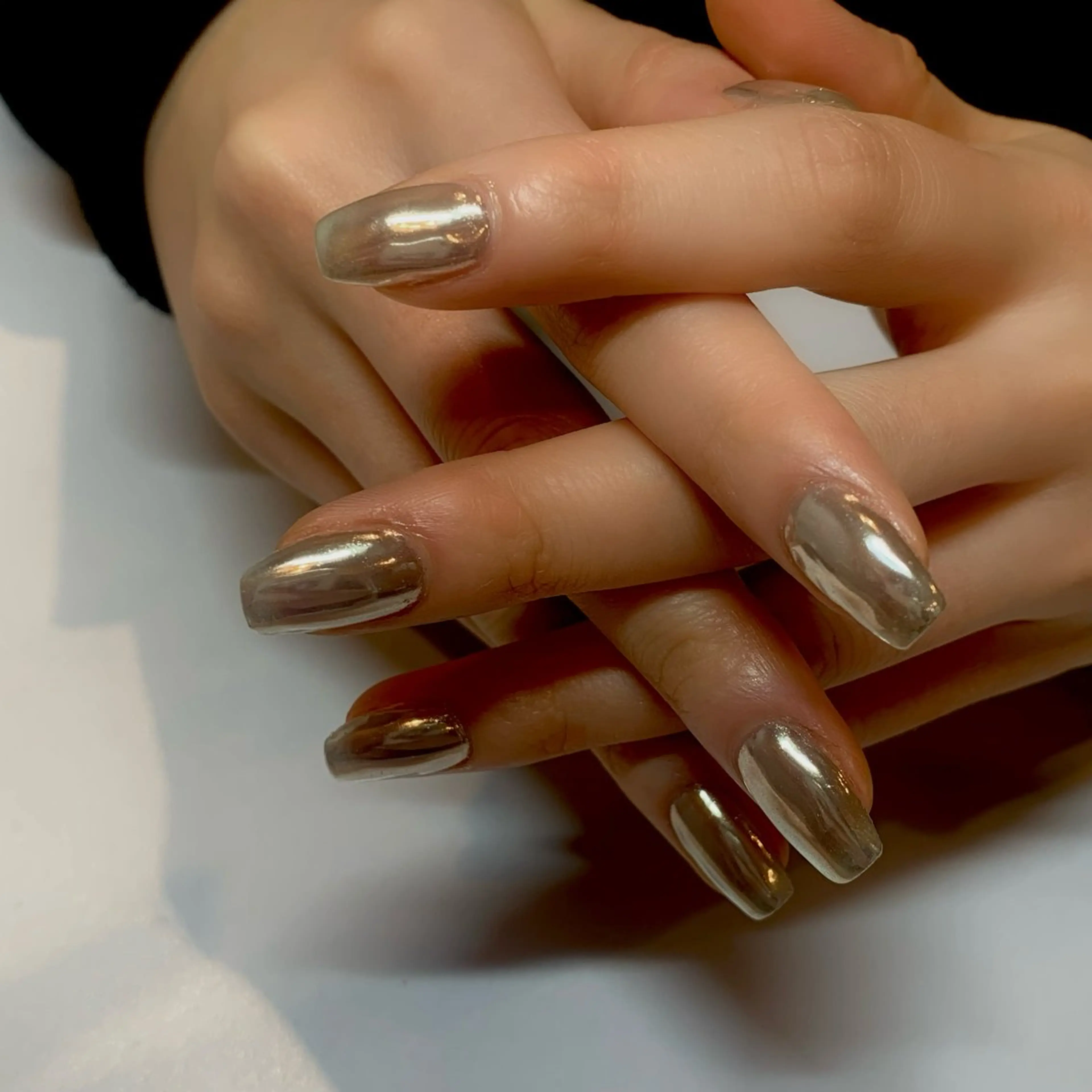 ネイル ミラーネイル シルバー Black sheep.所属・Fujimori .のネイルデザイン