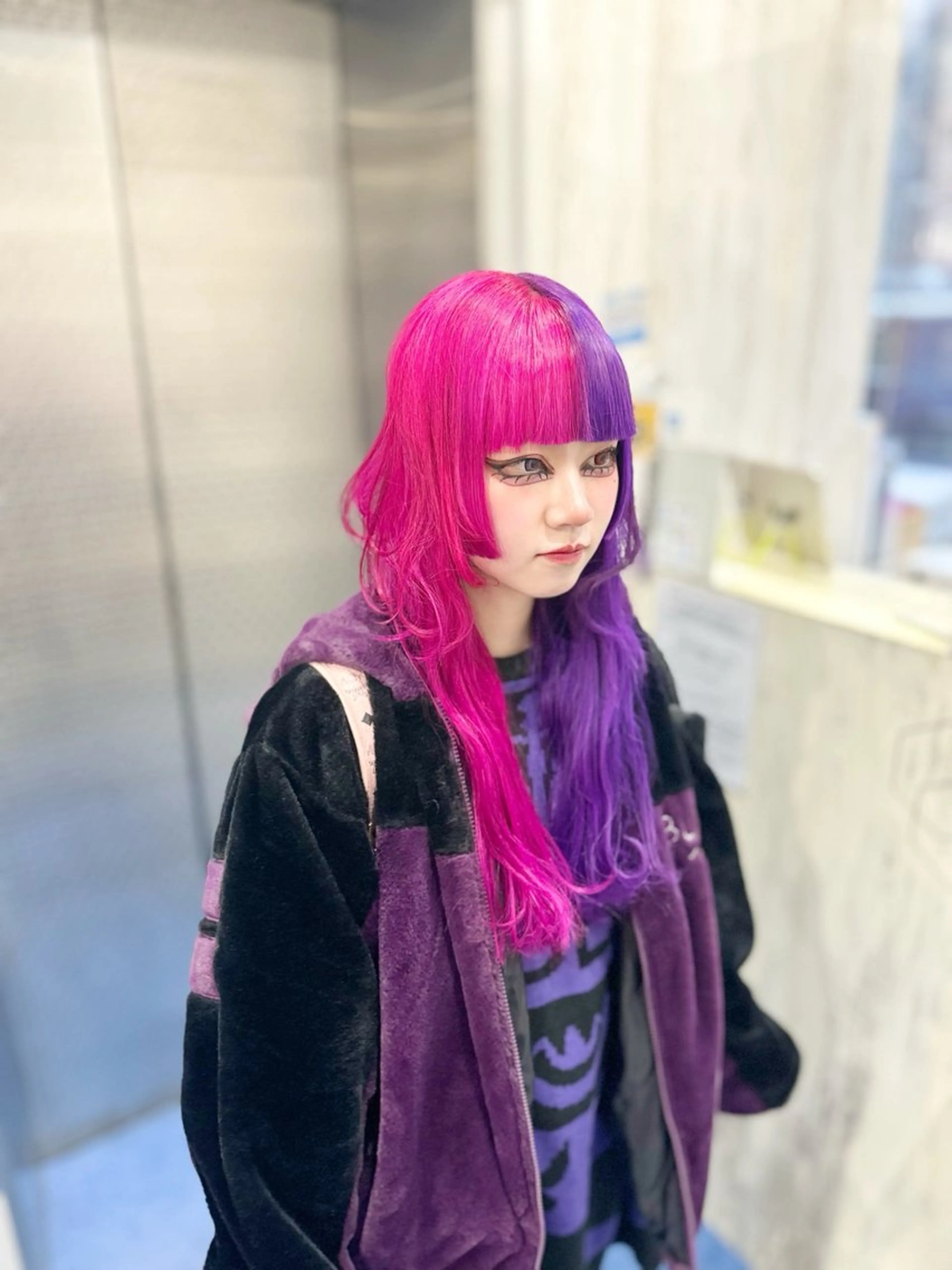 セミロング ヘアカラー white．梅田所属・GATE. カラーモデル募集のヘアスタイル