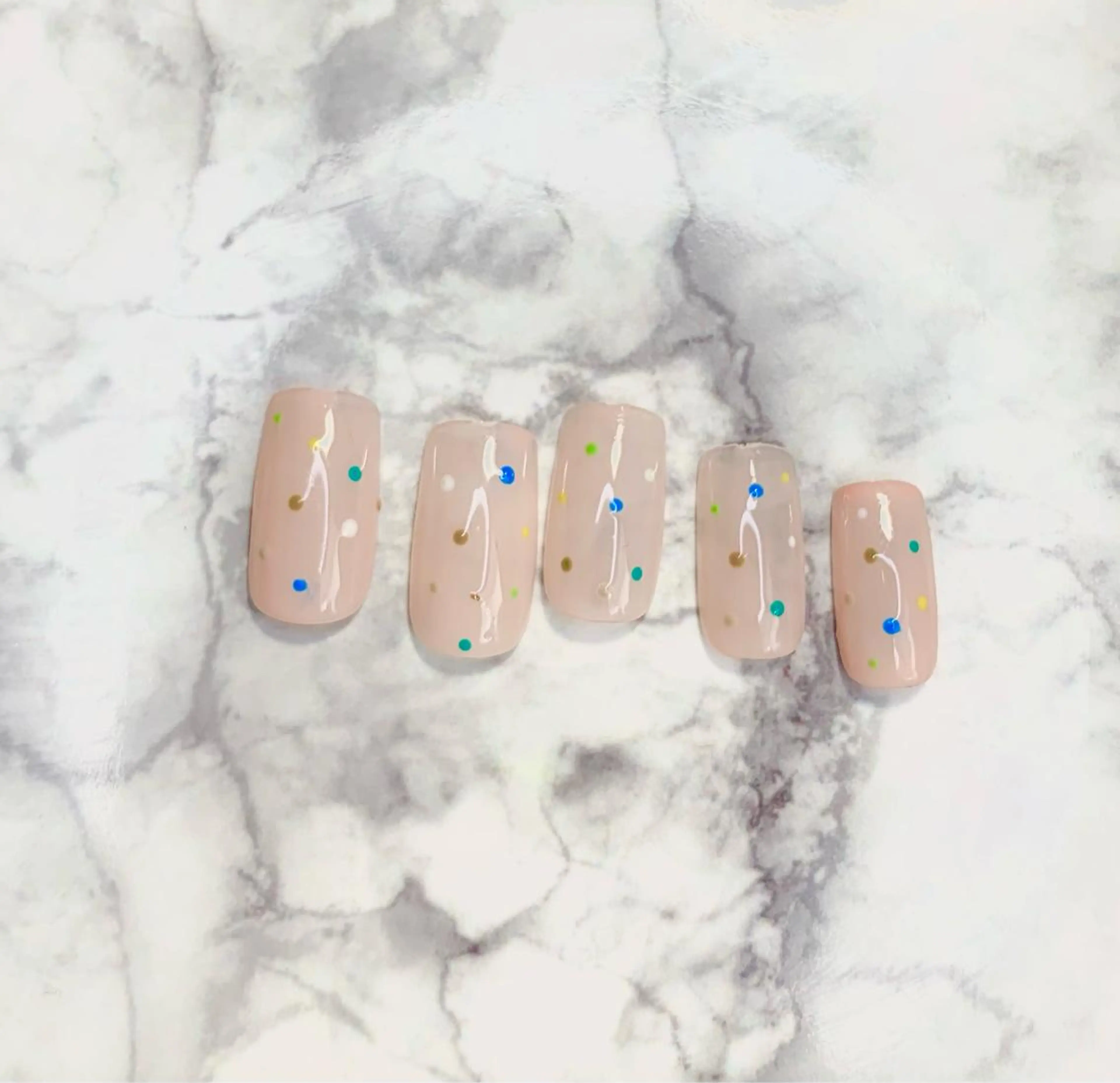 ネイル マルサンカクシカク所属・○△□ 守口市のネイルデザイン