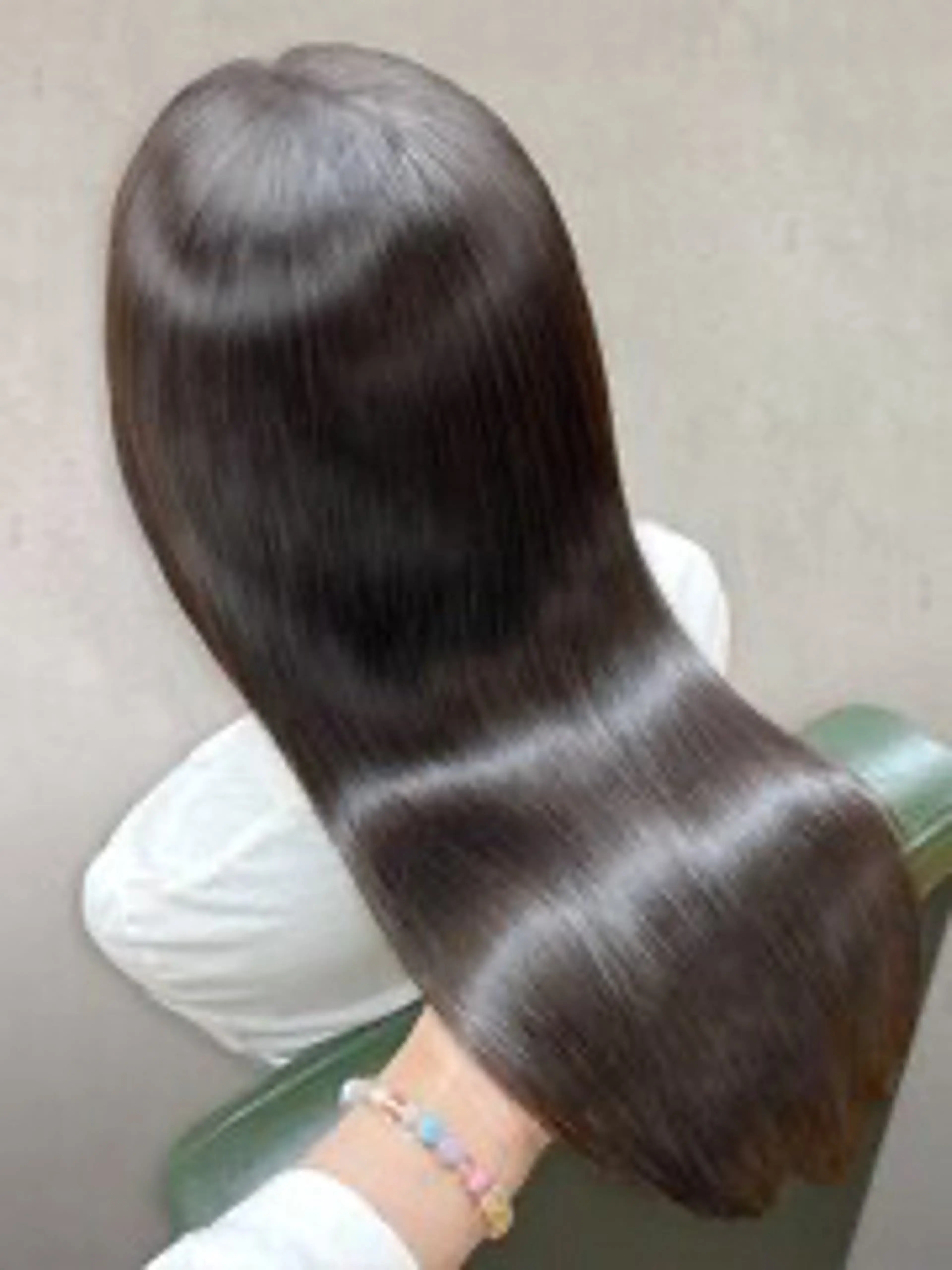 ロング 髪質改善✨/ 透明感カラー🫧のヘアスタイル