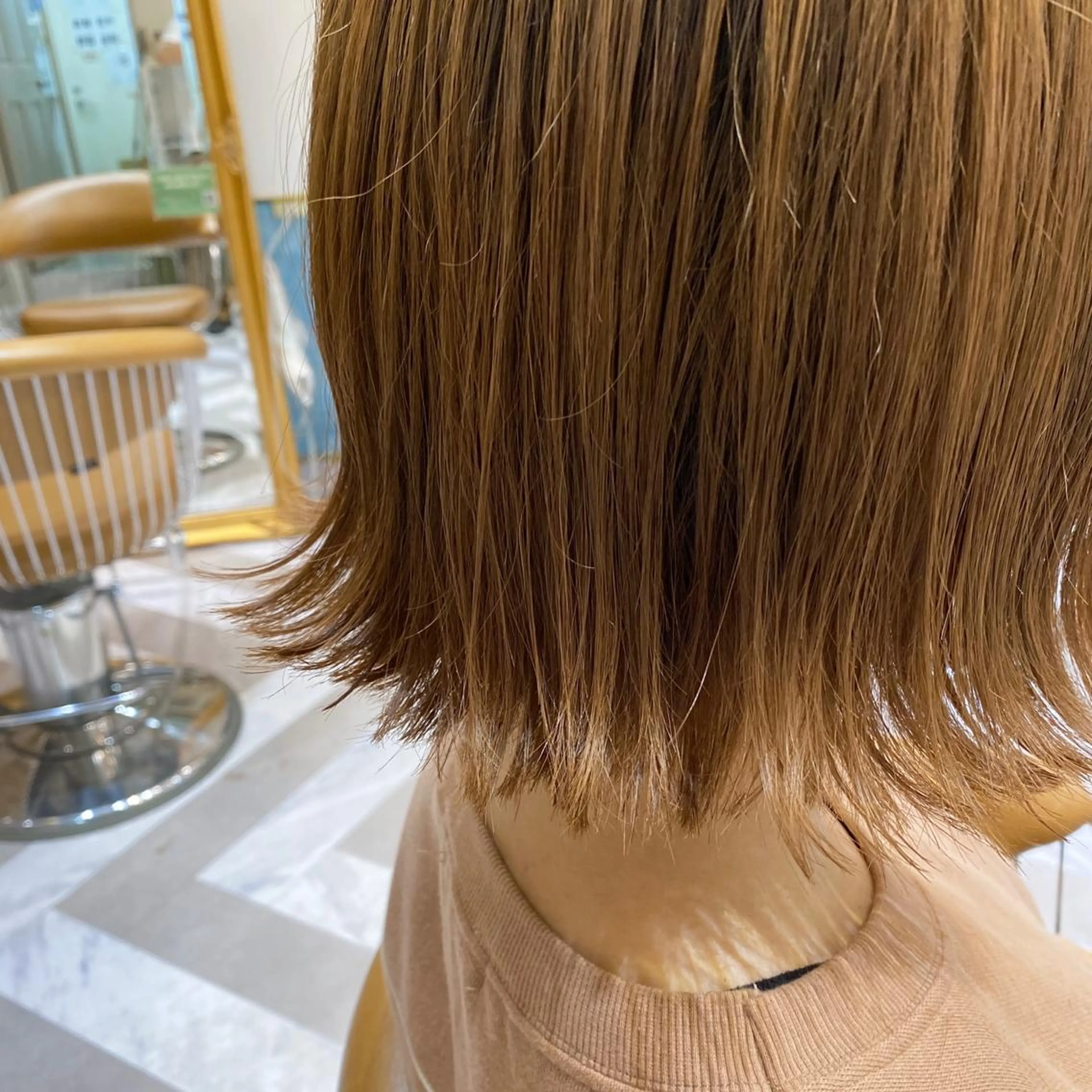 ミディアム カラー 切りっぱなしボブ ボブ レイヤーと顔まわり 大好き❣️関口拓馬のヘアスタイル