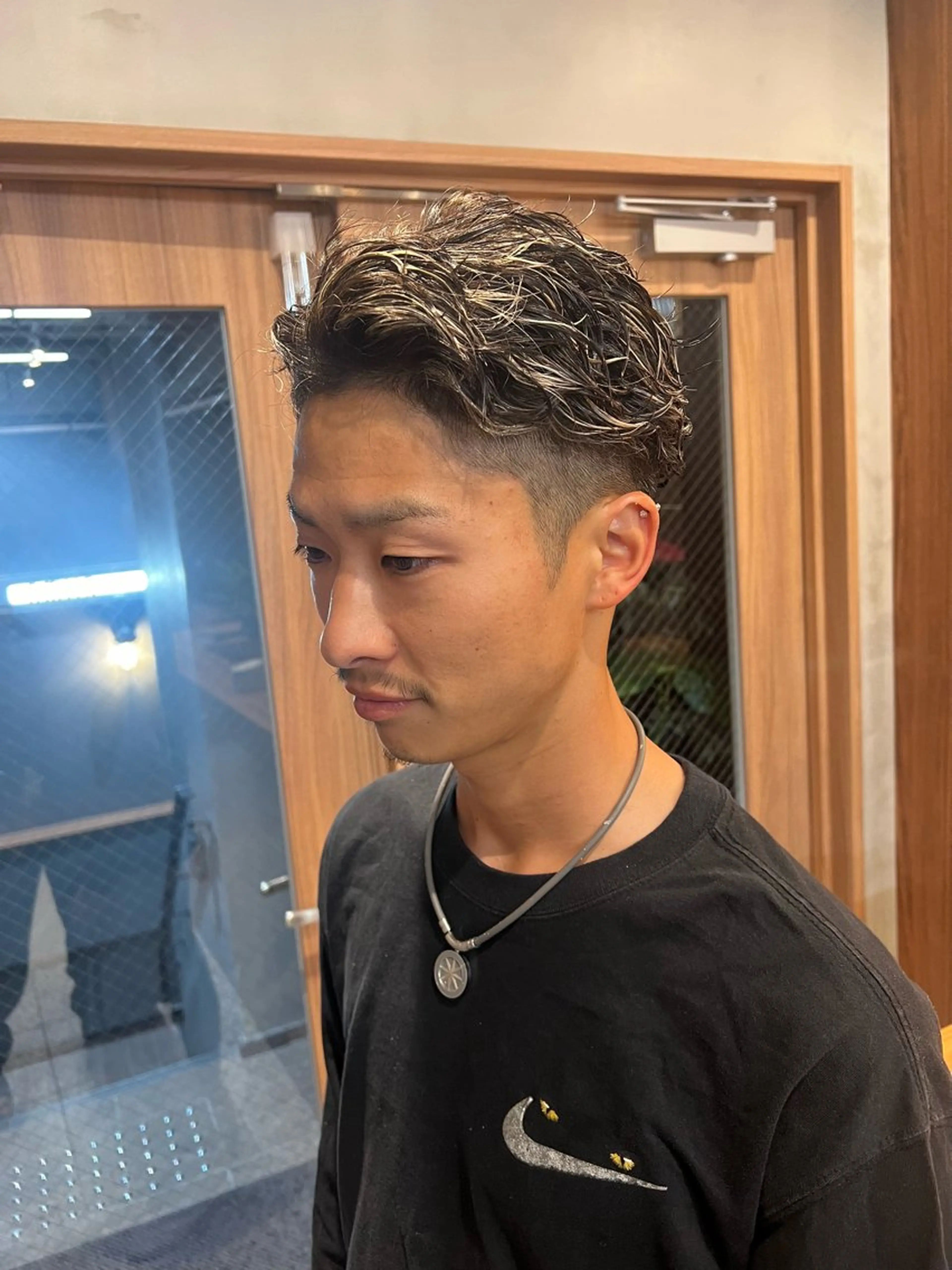 ショート ハイライト カット ヘアカラー パーマ 仲井間　賢雄 fifthのヘアスタイル
