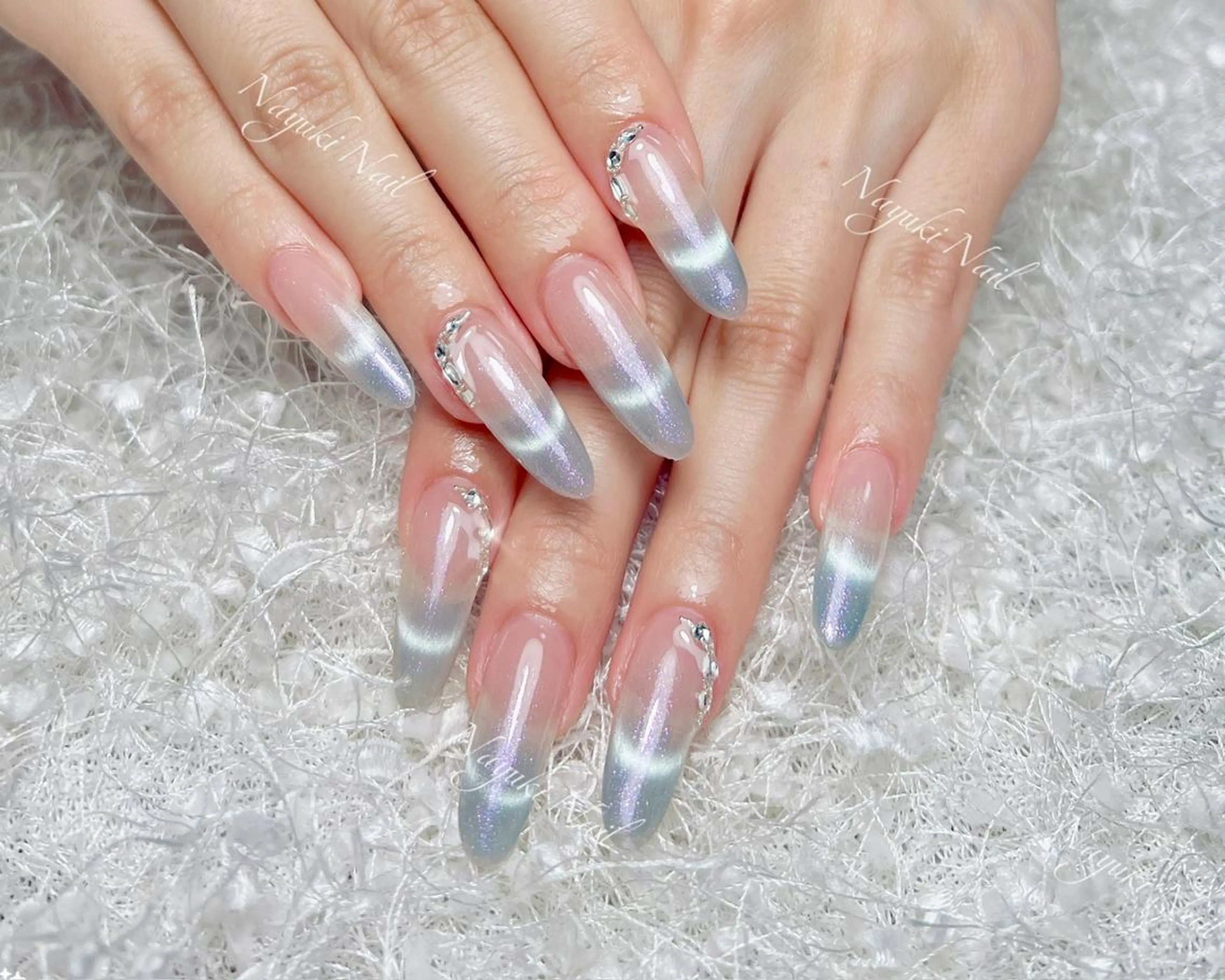 ネイル 🦋 Queenieのネイルデザイン