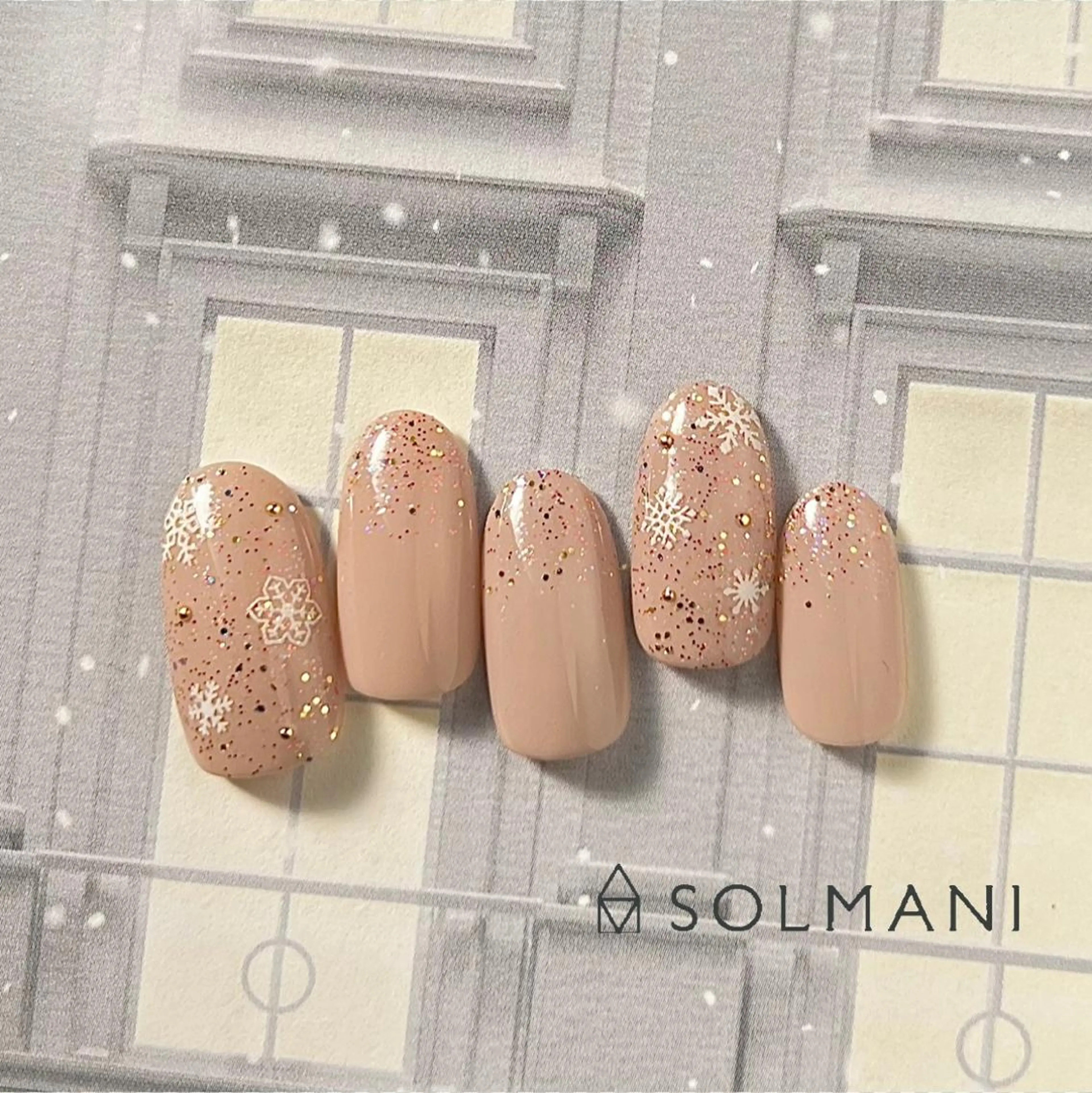 ネイル SOLMANI 予約担当のネイルデザイン