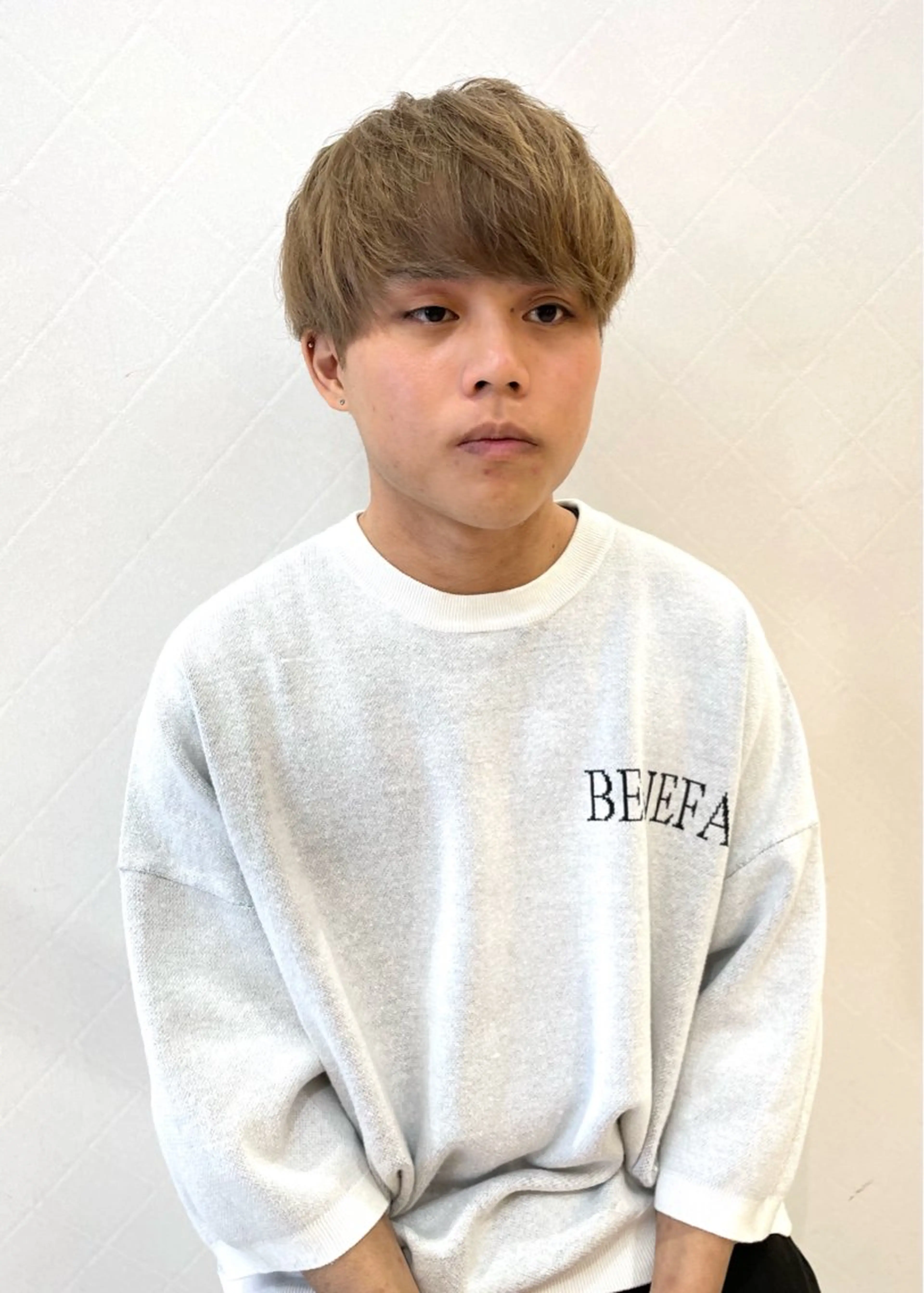 ショート カラー メンズ メンズハイトーン マッシュ メンズショート ベージュカラー ダブルカラー 縮毛矯正／暖色カラー ／カット／古津遼平のヘアスタイル