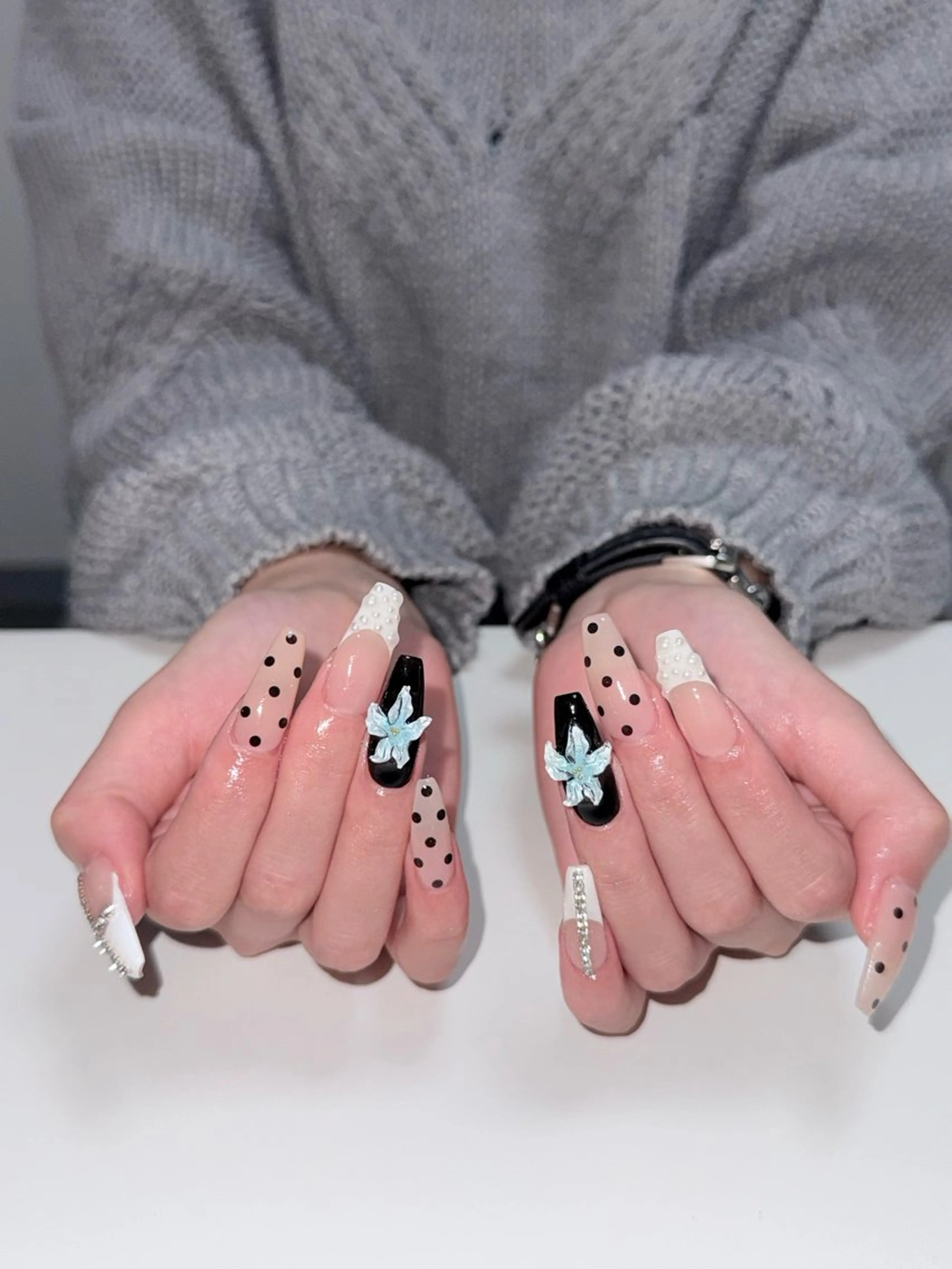 ネイル ハンドネイル BERA NAILSのネイルデザイン