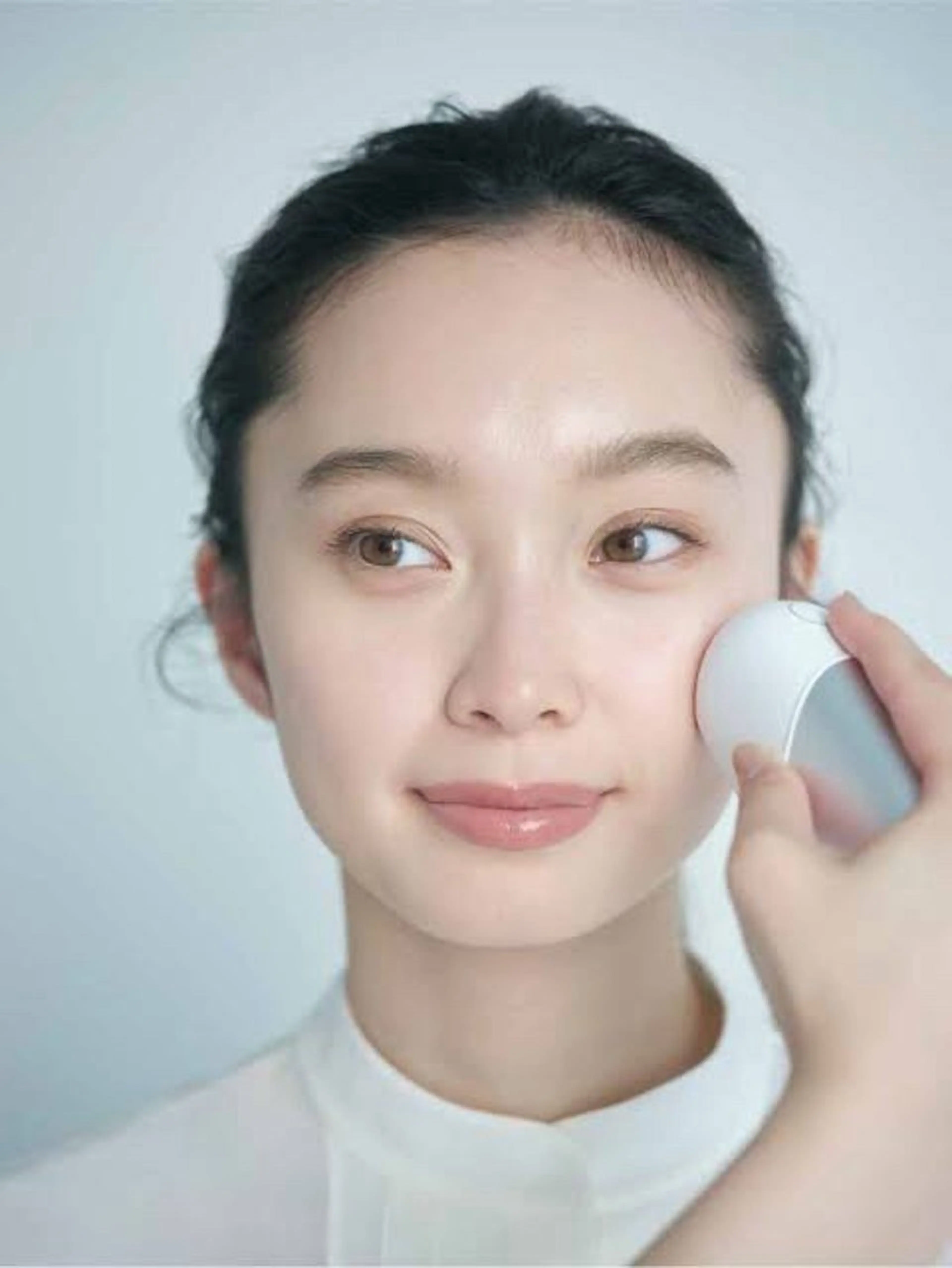 最新AI技術で肌全層を分析！「今と未来の肌」をチェック！お肌悩みの解決はココから✨　ハンドマッサージプレゼント🎁の写真