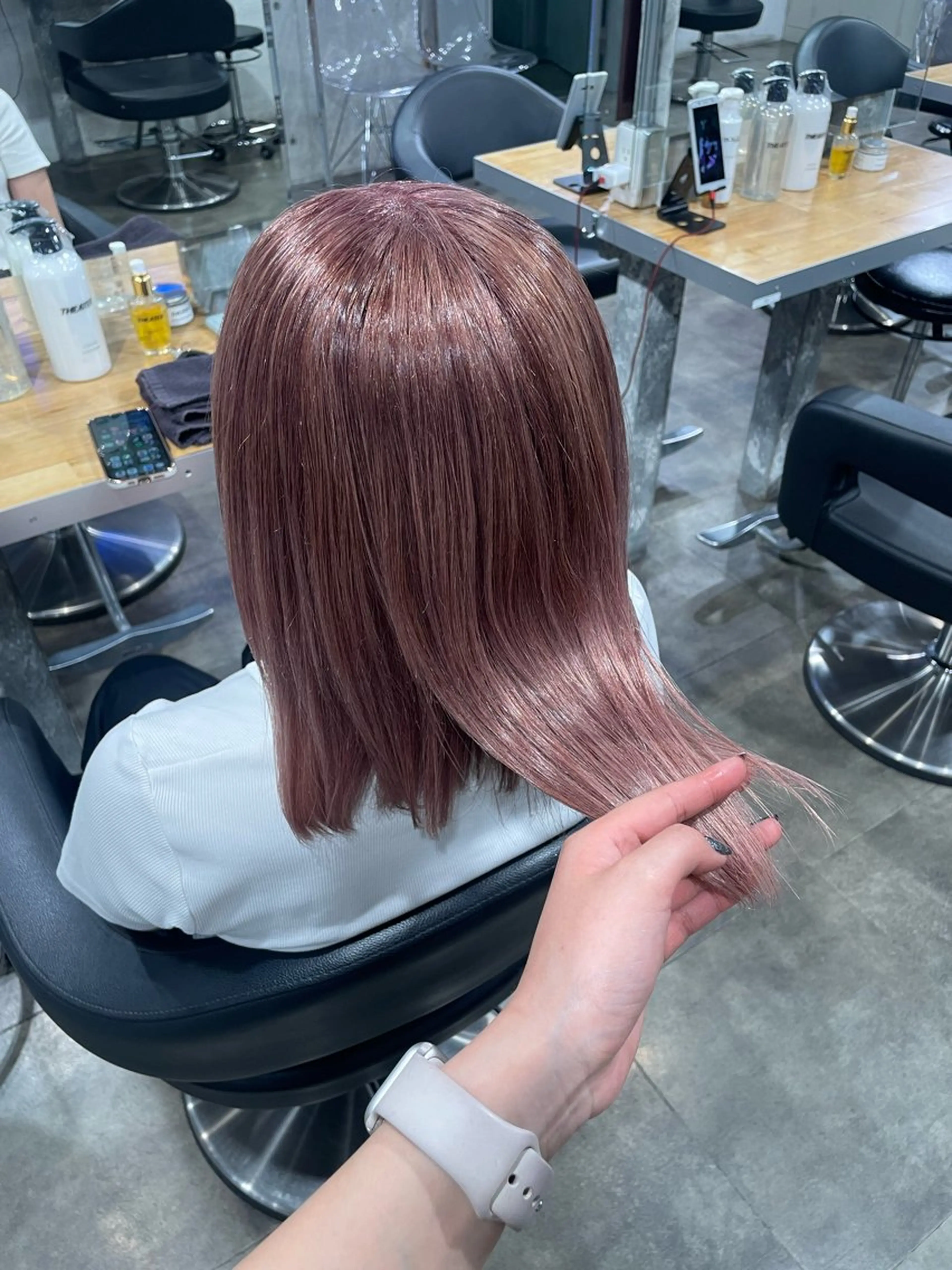 ミディアム カラー ヘアカラー ハイトーンブロンド 横浜💞ミオのヘアスタイル