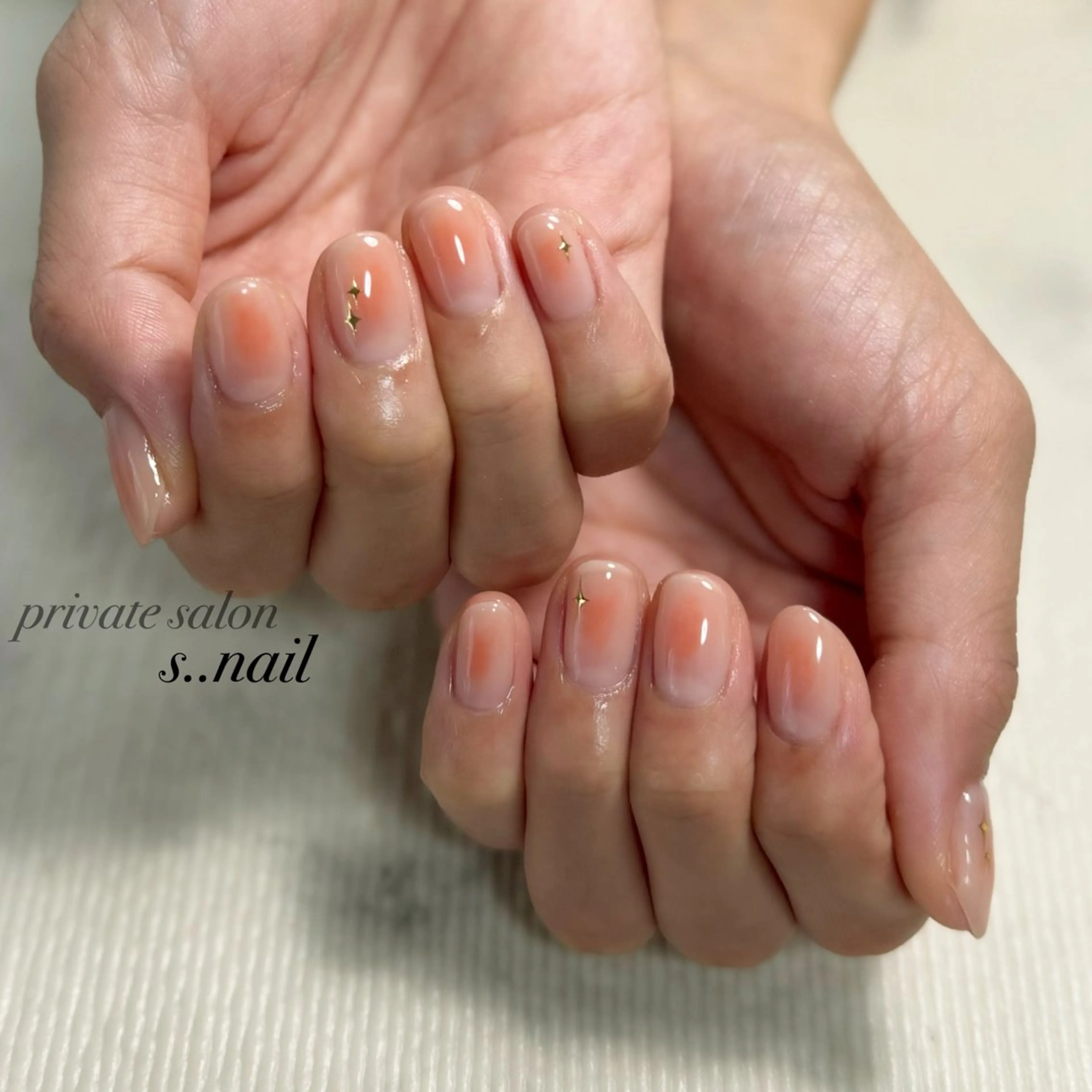 ネイル チークネイル オレンジ ハンドネイル フットネイル s..nail / MORITAのネイルデザイン