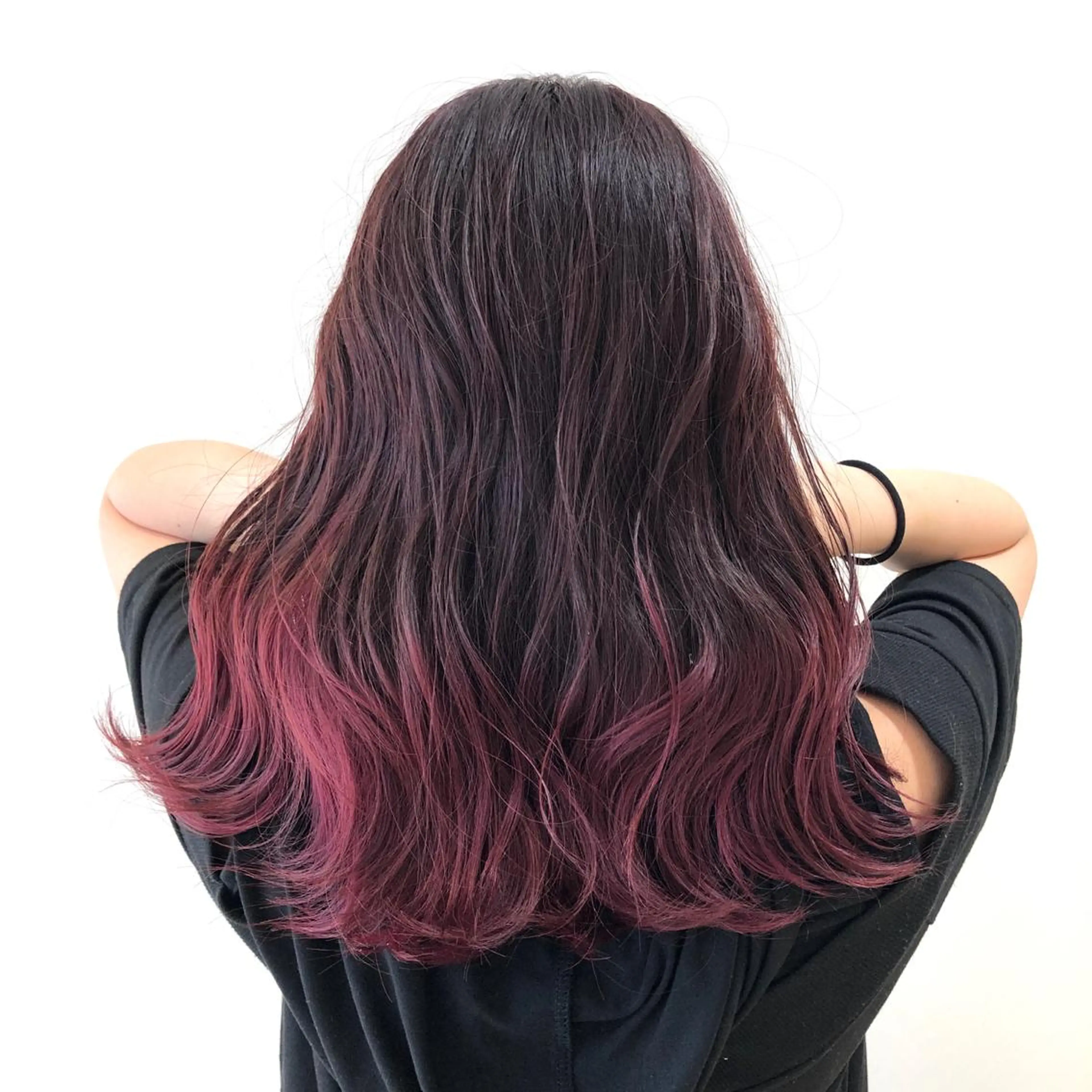 ロング カラー グラデーションカラー レッドカラー ヘアカラー トリートメント 🌈ぷる艶カラー🌈 髪質改善👑柳沼尚貴のヘアスタイル