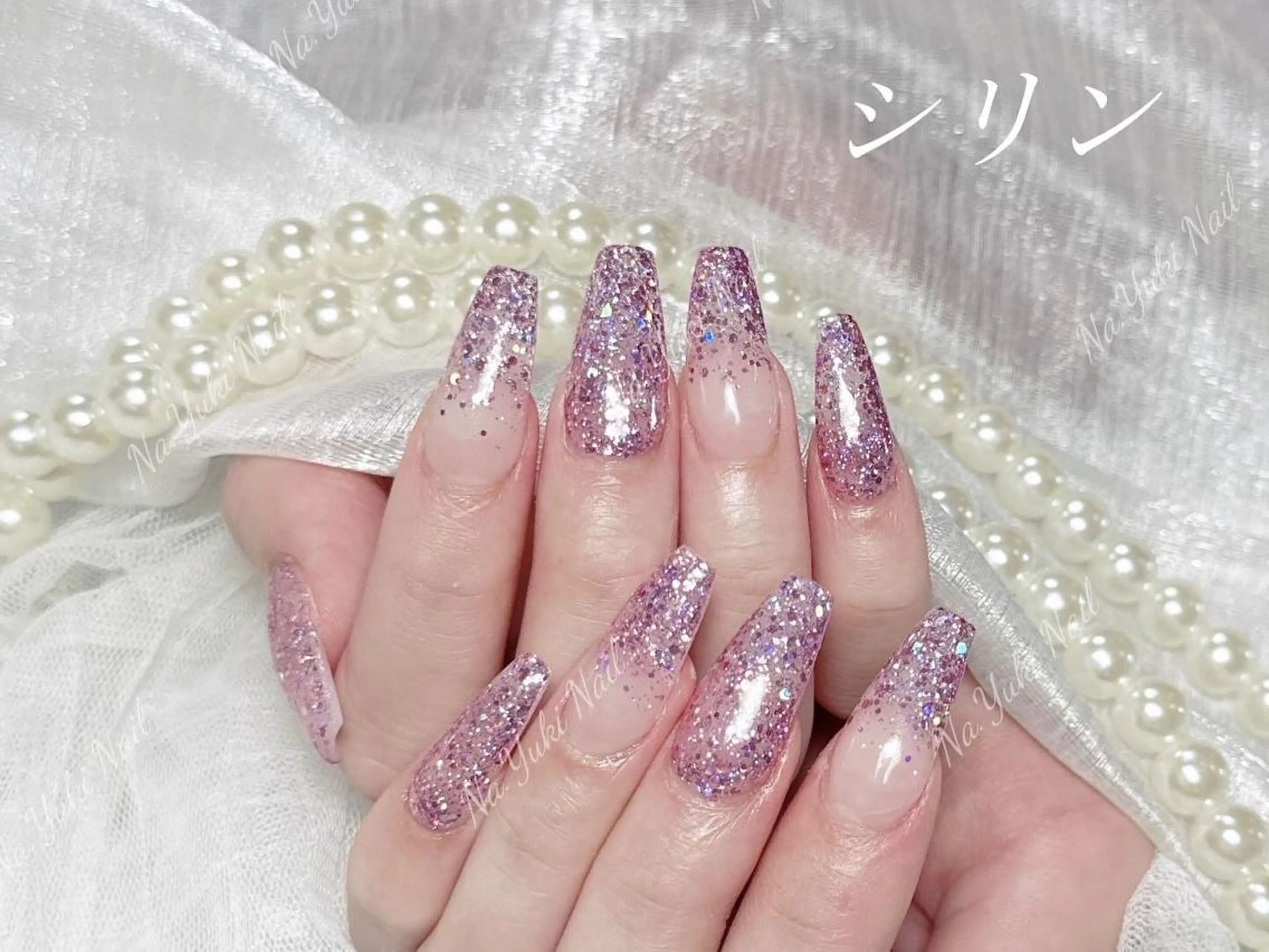 ネイル Queenie 🦋のネイルデザイン