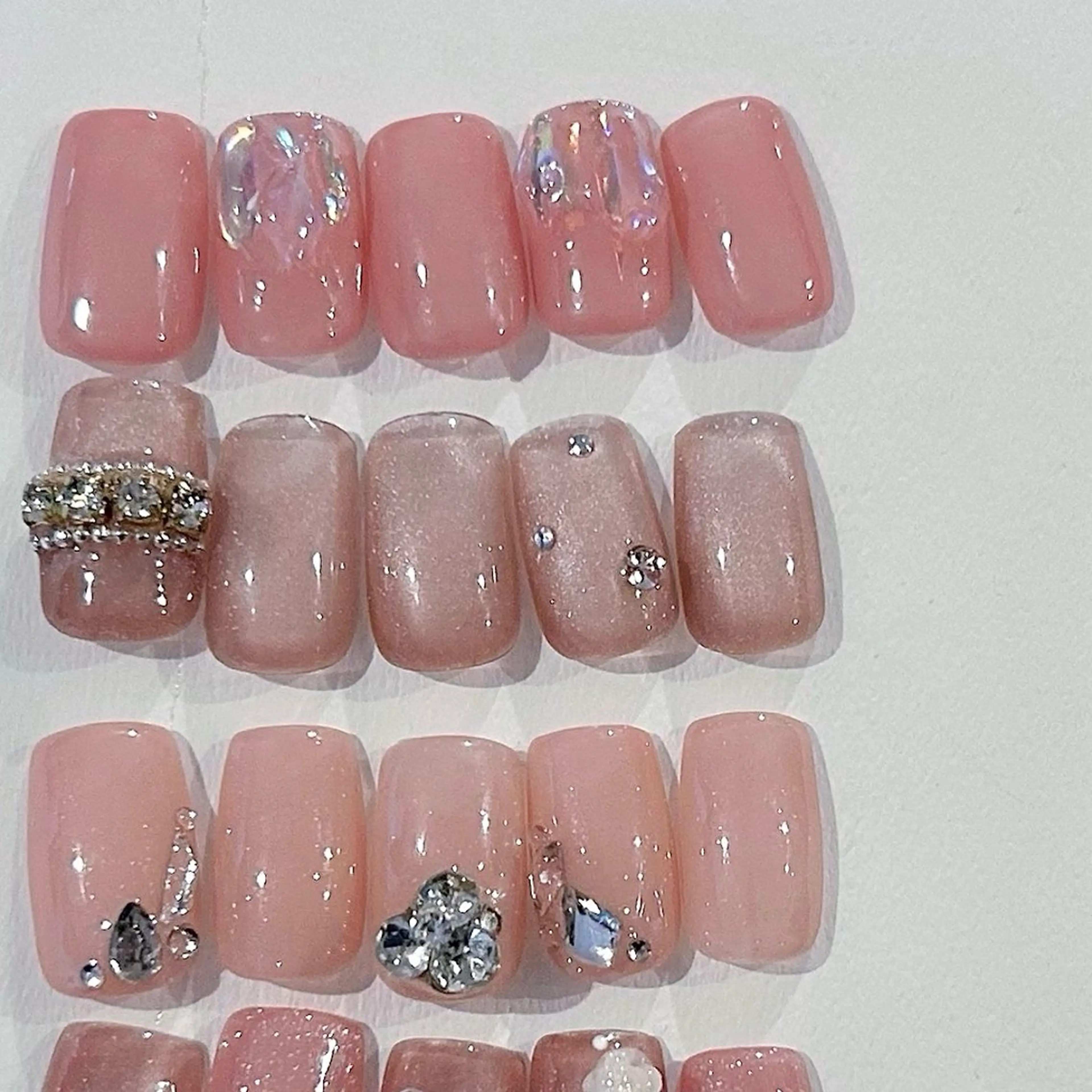 ネイル ワンホンネイル ハンドネイル nailsalon　blast所属・atelier　 univ.のネイルデザイン