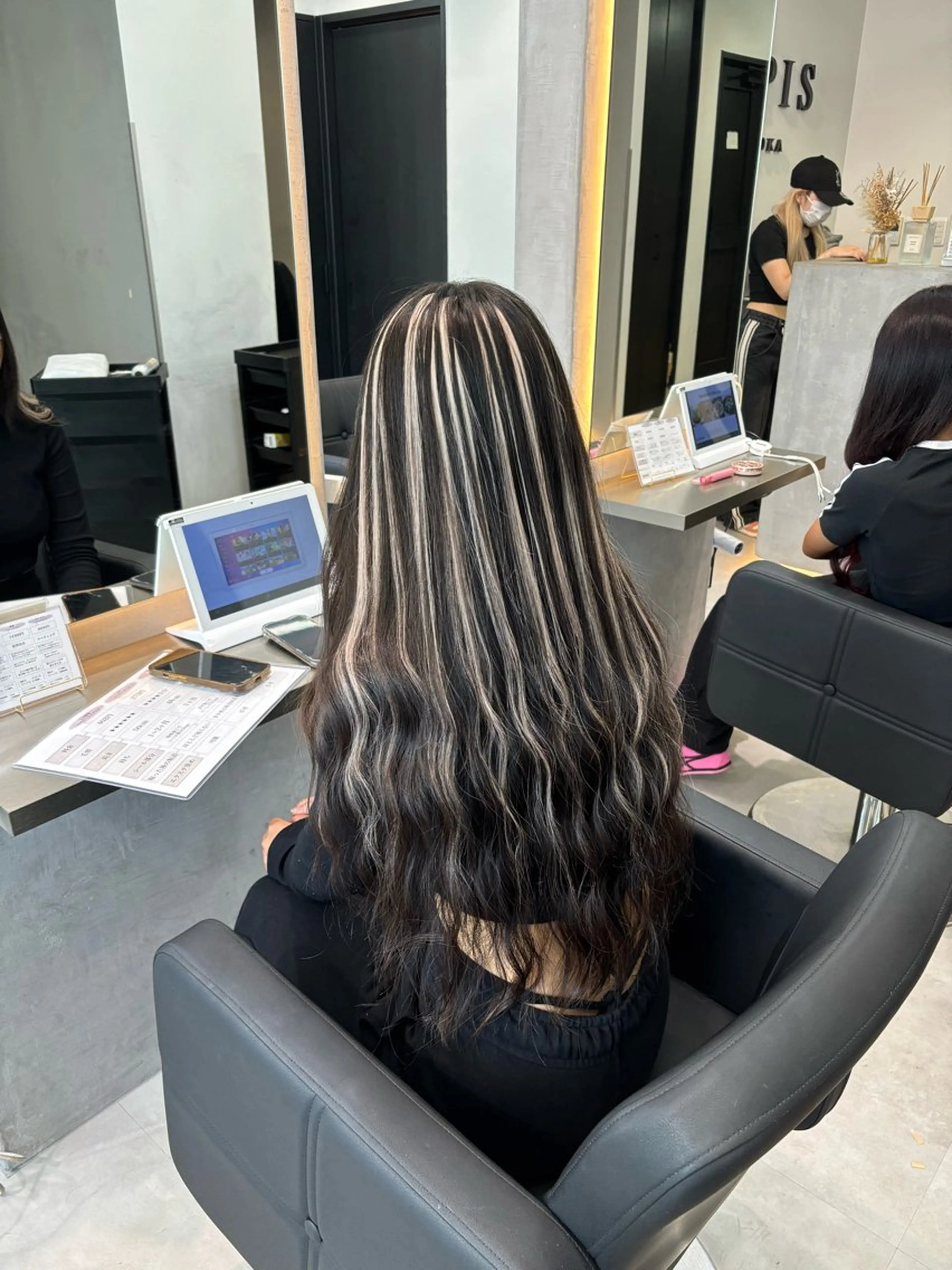 ロング エクステ 谷村 龍之輔のヘアスタイル