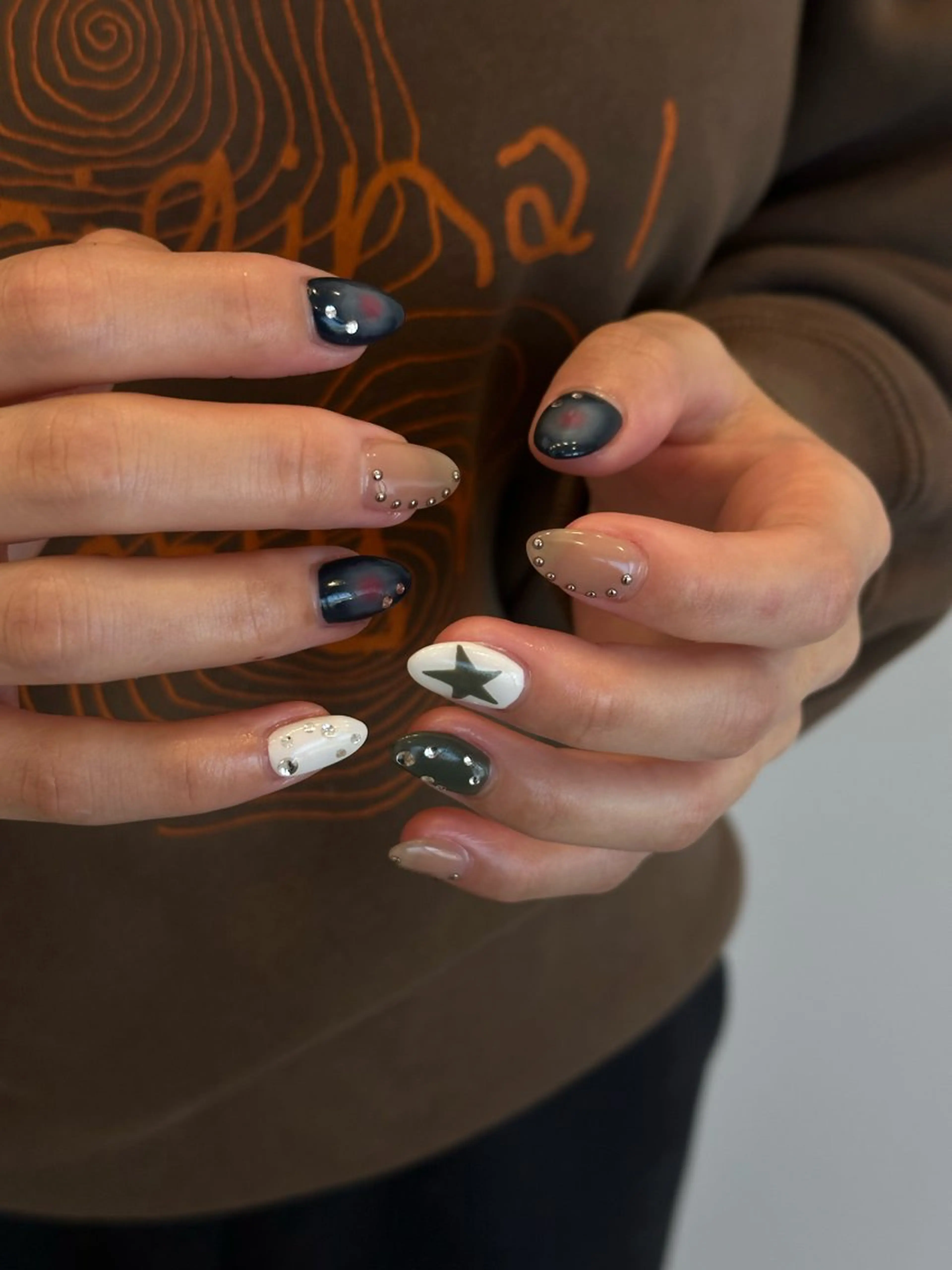 ネイル ハンドネイル COIN  nail hinataのネイルデザイン