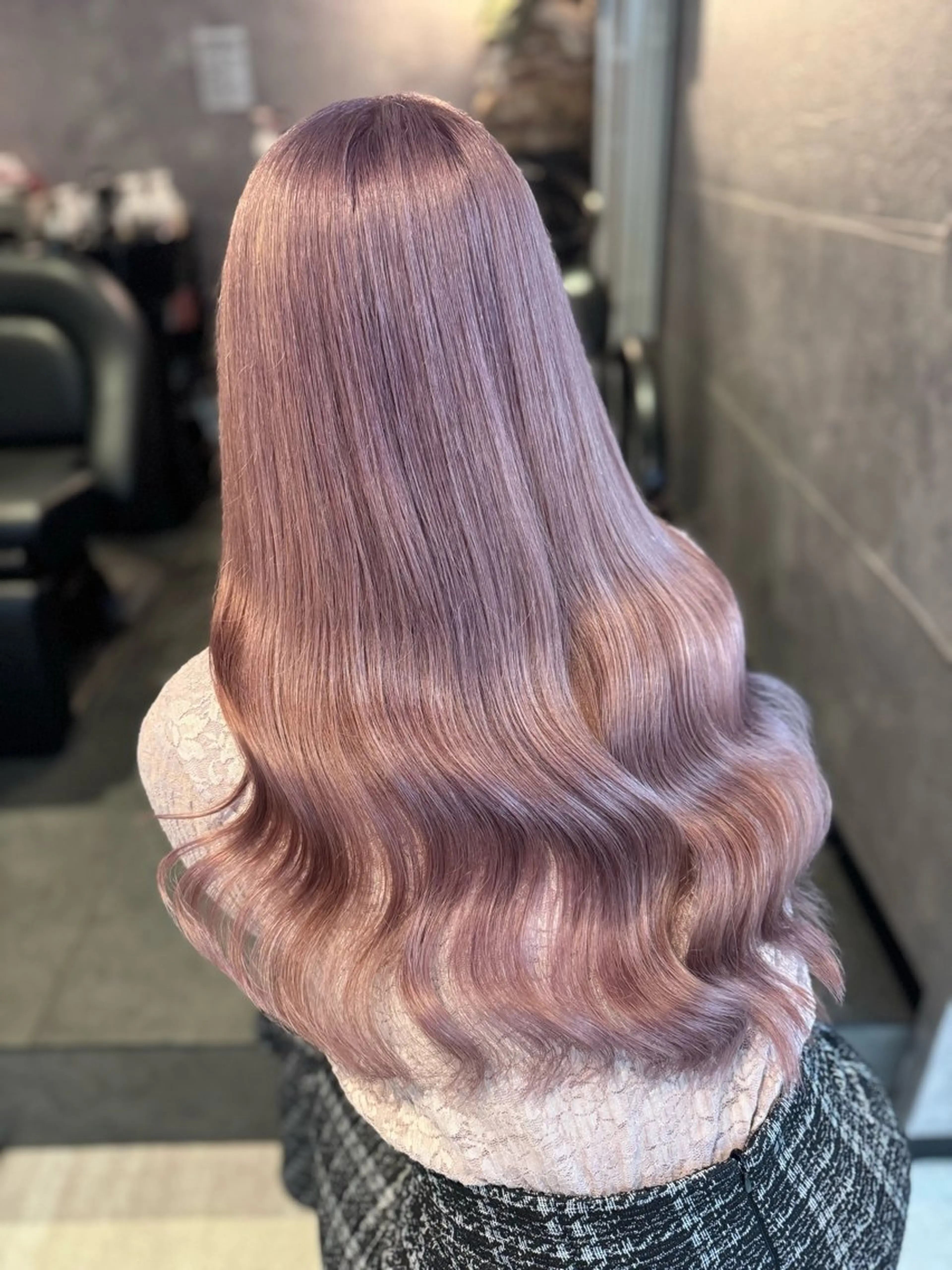 ロング カラー ヘアカラー トリートメント elubylovis mana💜のヘアスタイル