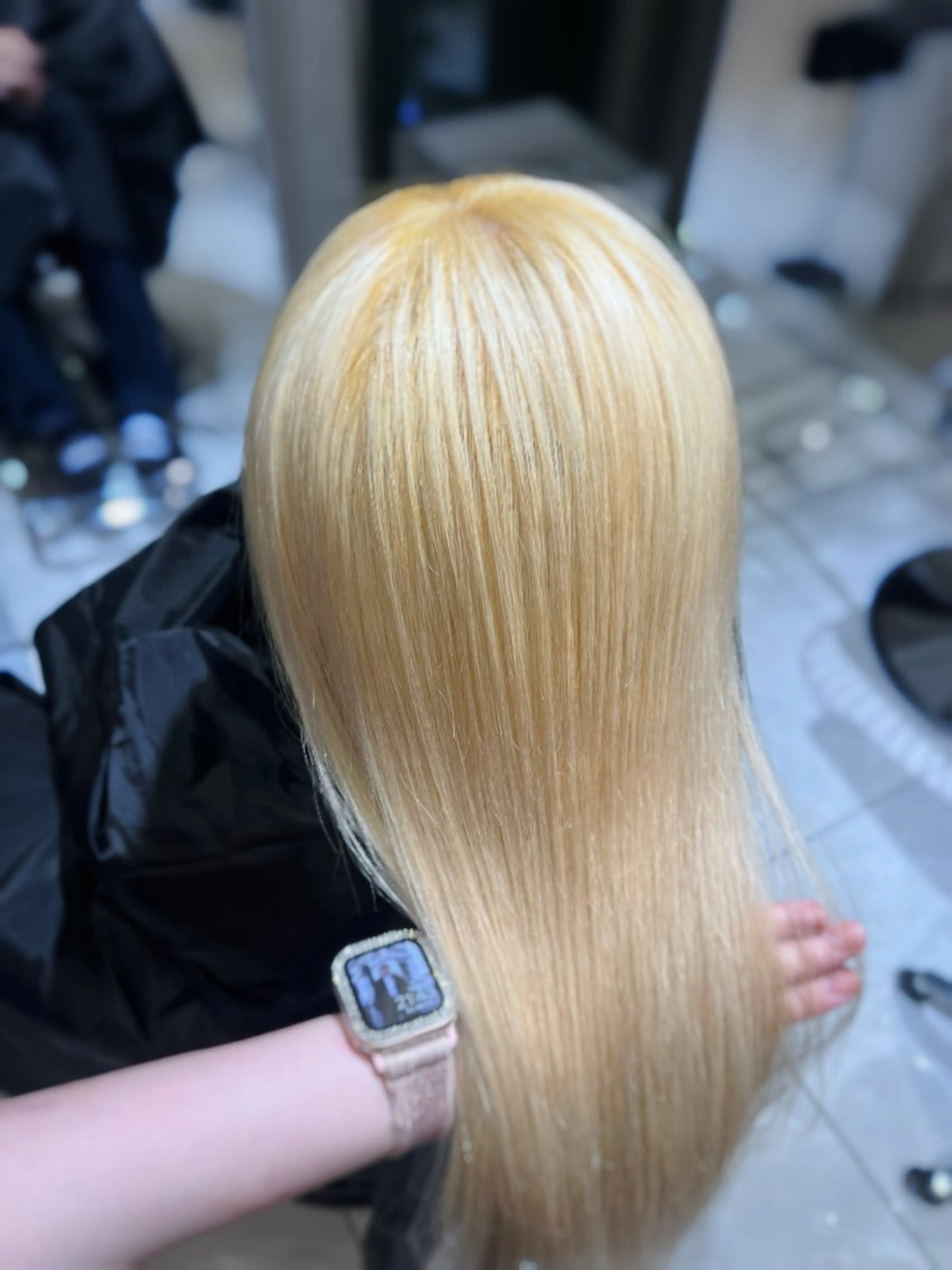 ロング カラー ブロンド 韓国メンズ特化 ダウン・毛流れパーマのヘアスタイル