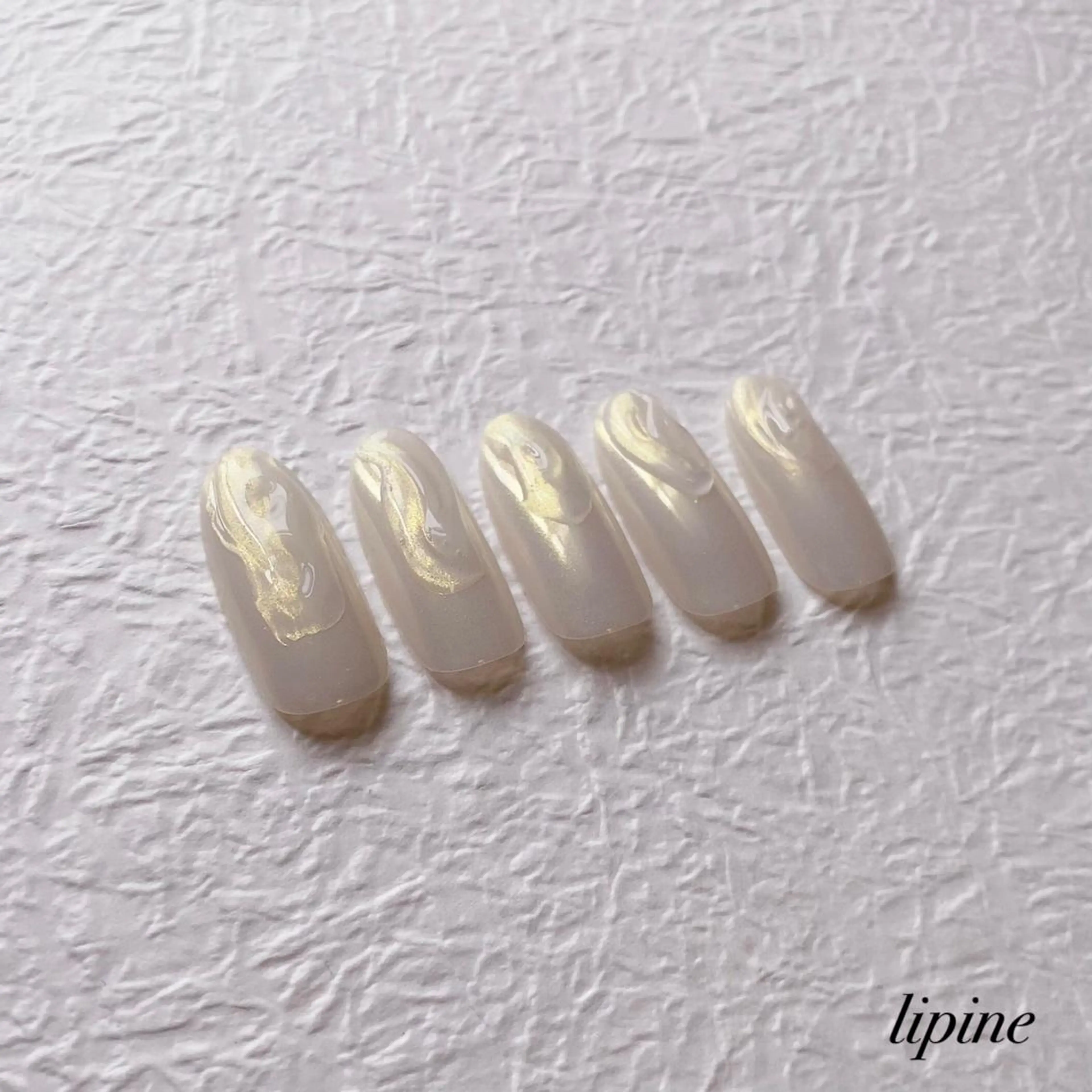 ネイル オーロラネイル ネイルサロン lipineのネイルデザイン