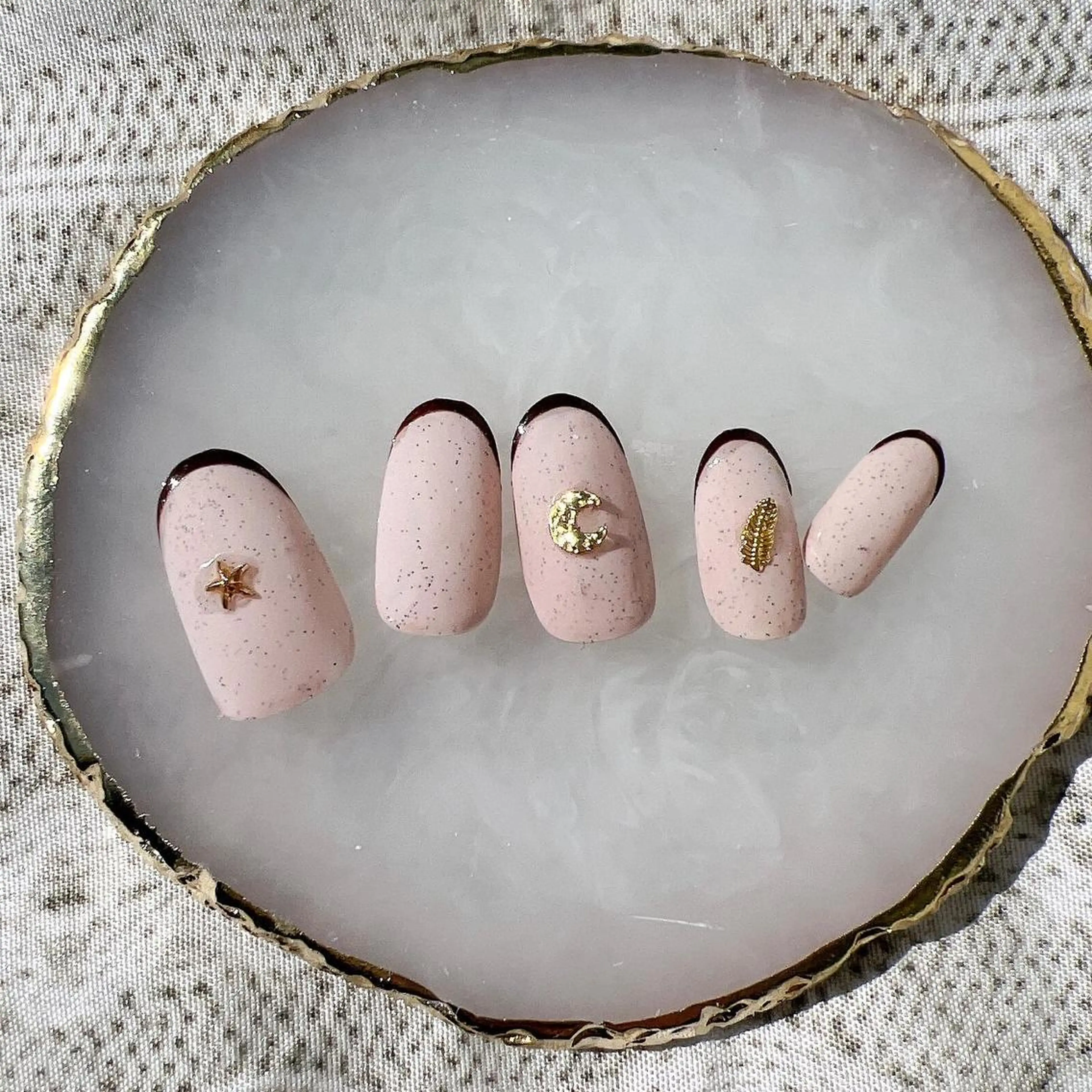 ネイル フレンチネイル マットネイル ハンドネイル Minion所属・北浦和minion YUKIのマツエク・マツパデザイン