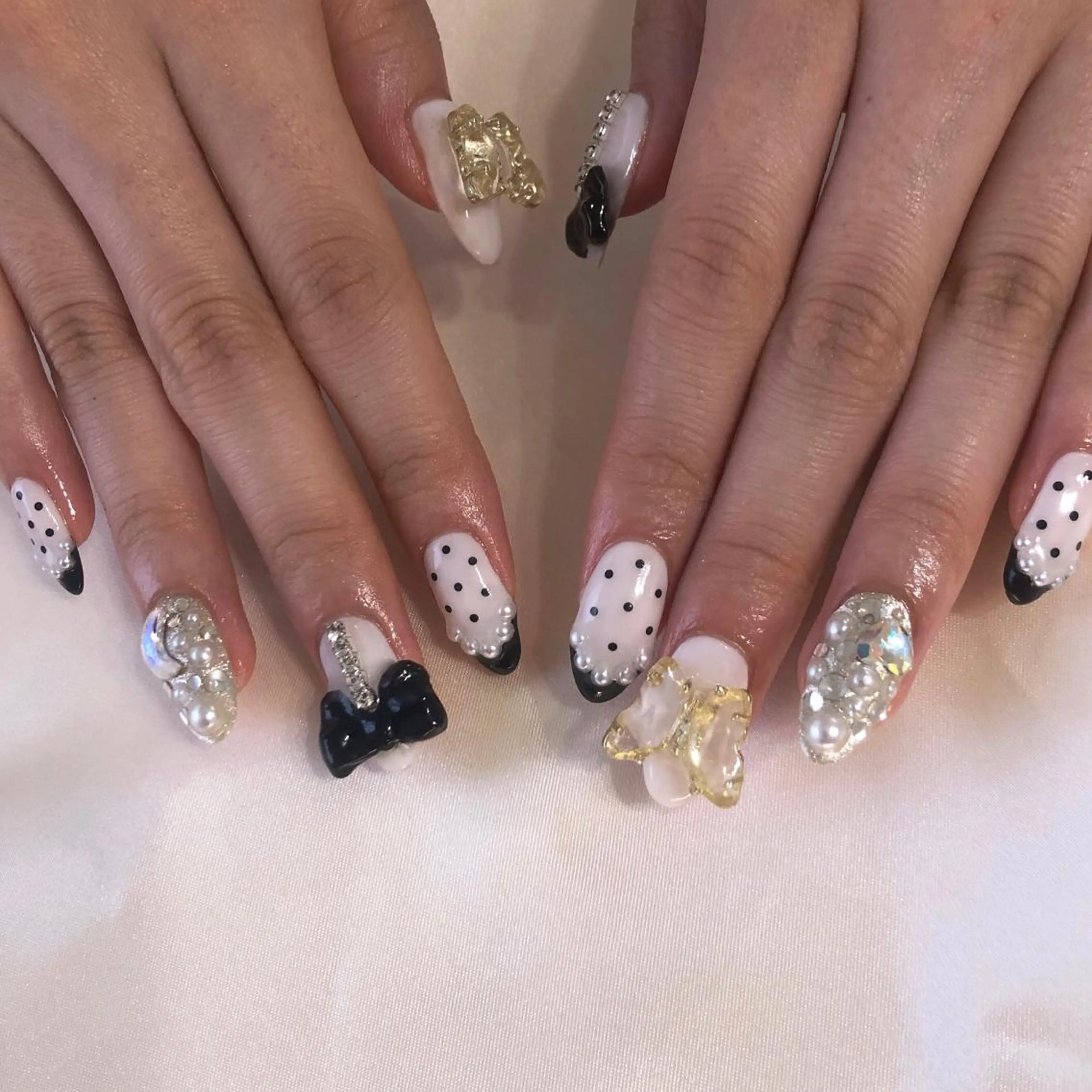 ネイル ハンドネイル ViViA momokaのネイルデザイン