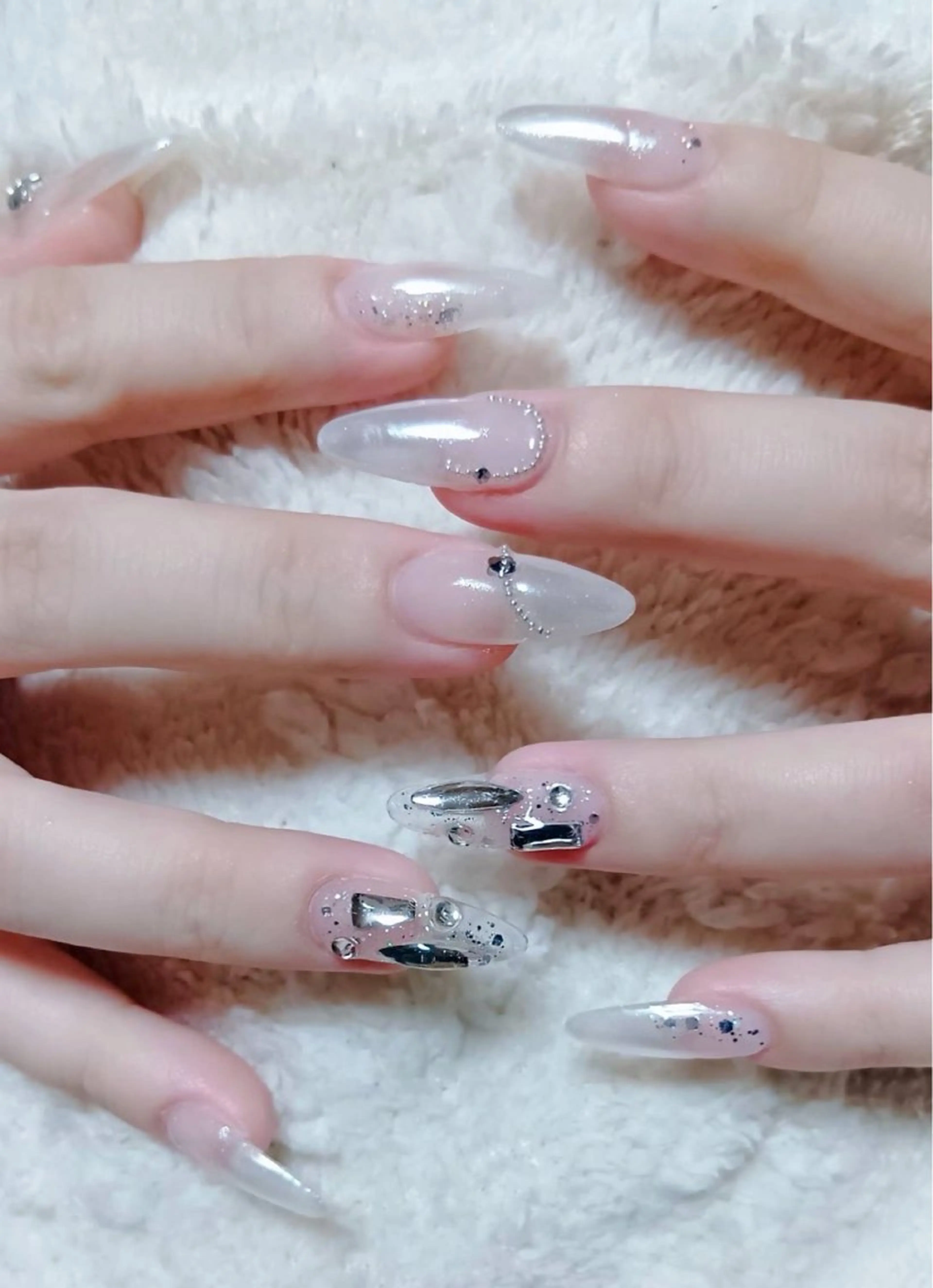 ✨トレンドのワンホン・韓国ネイル✨デザインにより金額異なります💅イメージをお伝え頂いてもお任せデザインでもOKです✨の写真