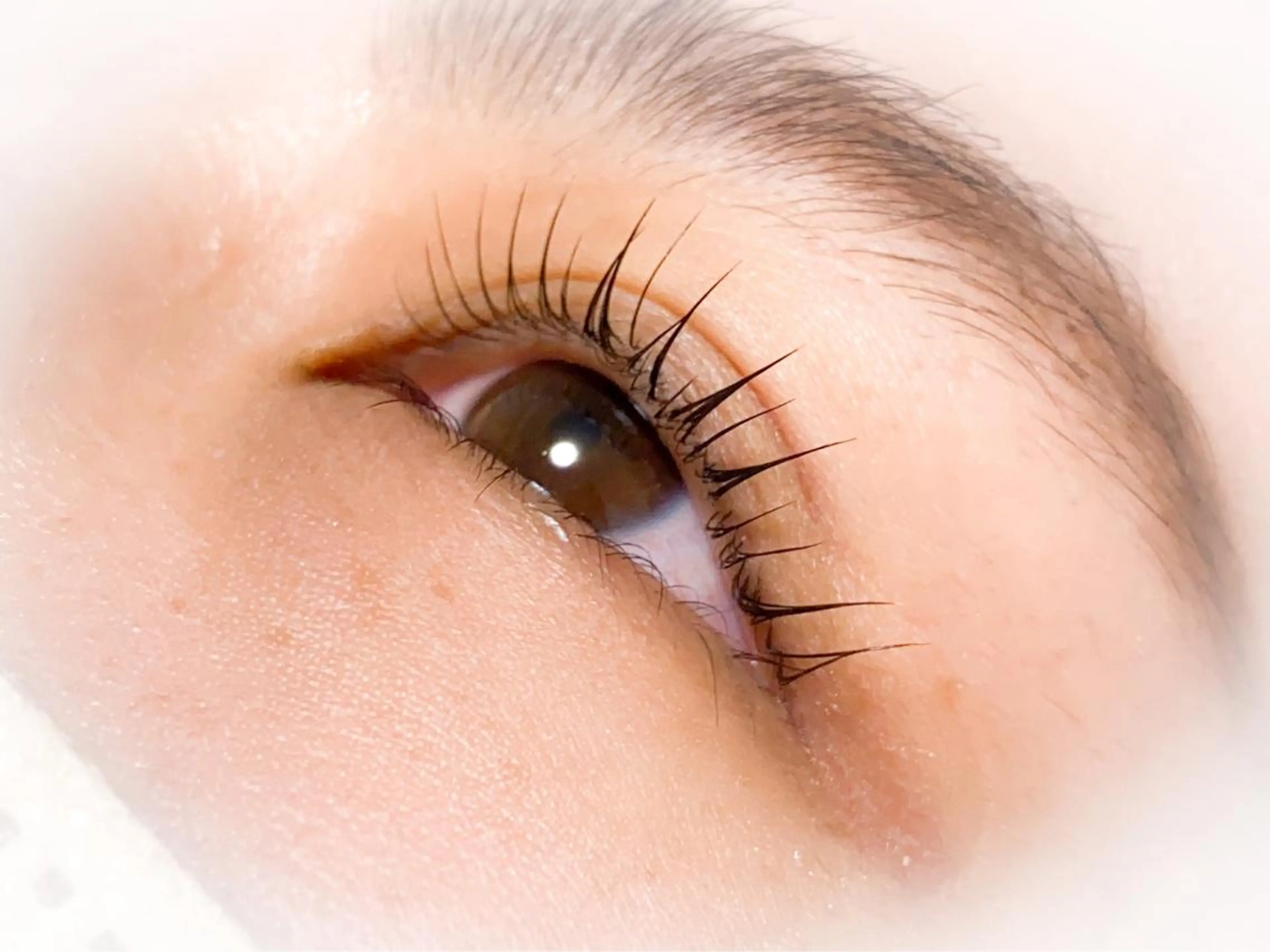 パーマ private salon eyes所属・EYES YUNのマツエク・マツパデザイン