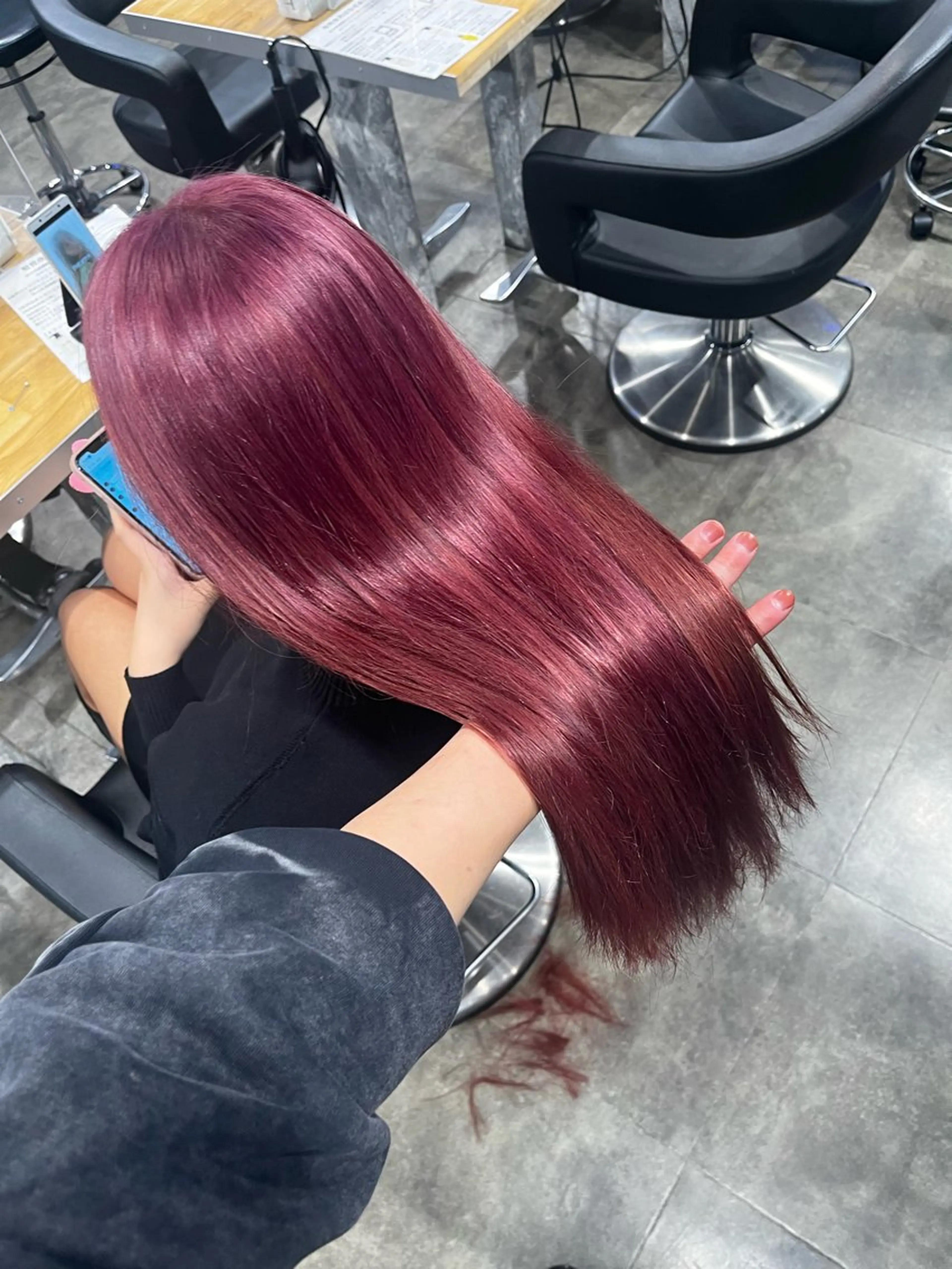 ロング カラー ヘアカラー トリートメント ハイトーンカラー 🦄レイヤーカットのヘアスタイル