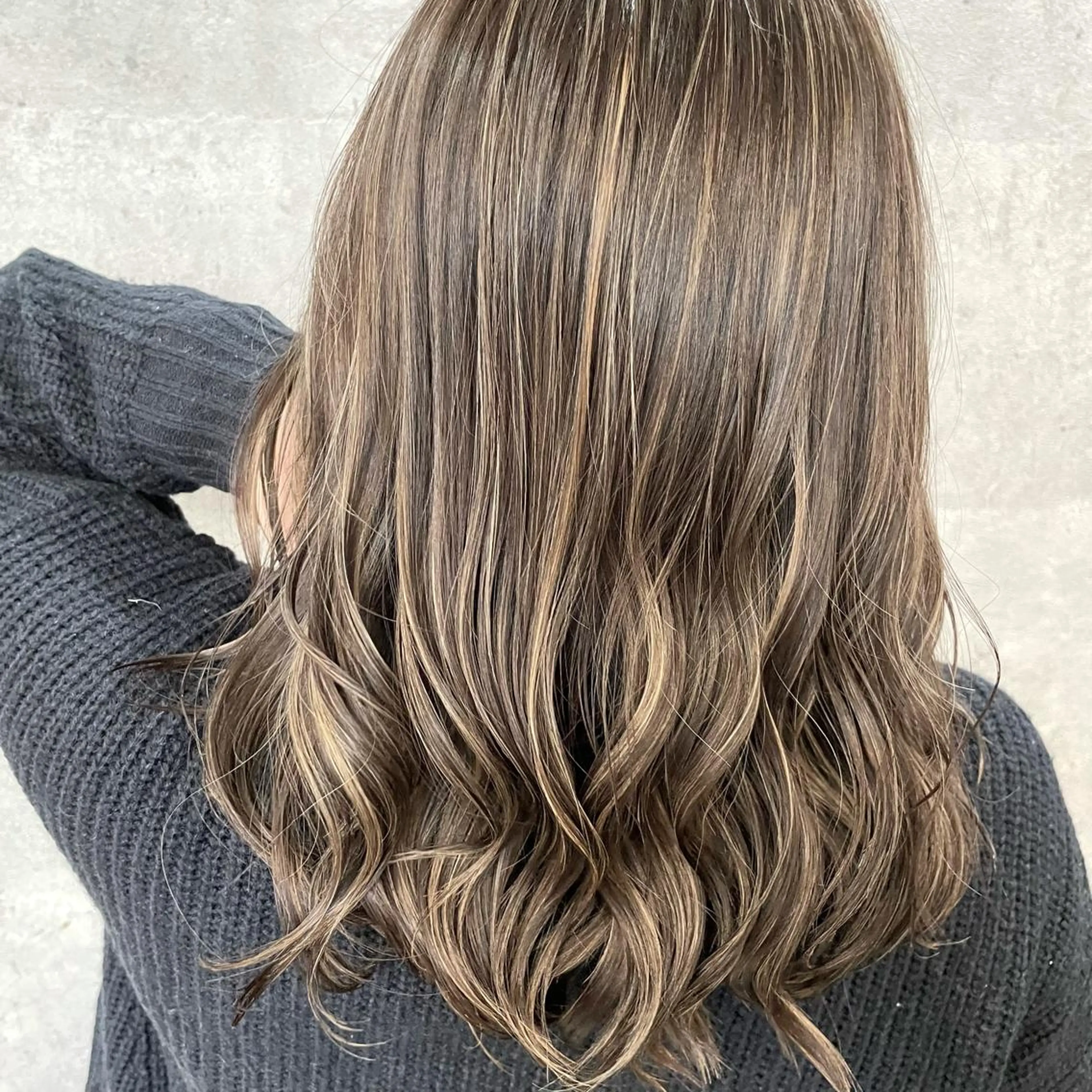 セミロング カラー ハイライトカラー ハイライト MiL所属・✨ハイトーン✨ 濱田知孝のヘアスタイル