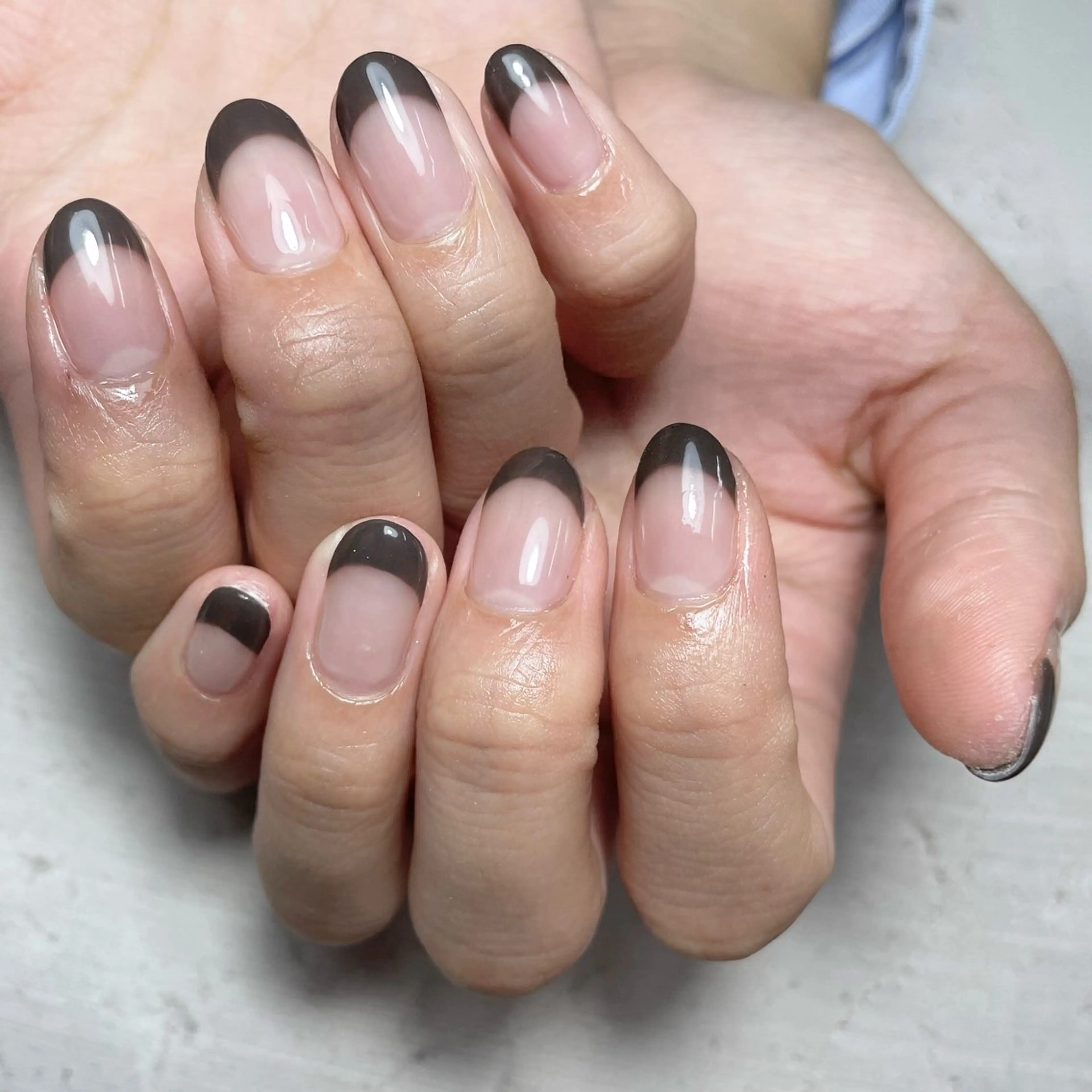 ネイル ブラウン フレンチネイル 💐irisée fleur中居のネイルデザイン