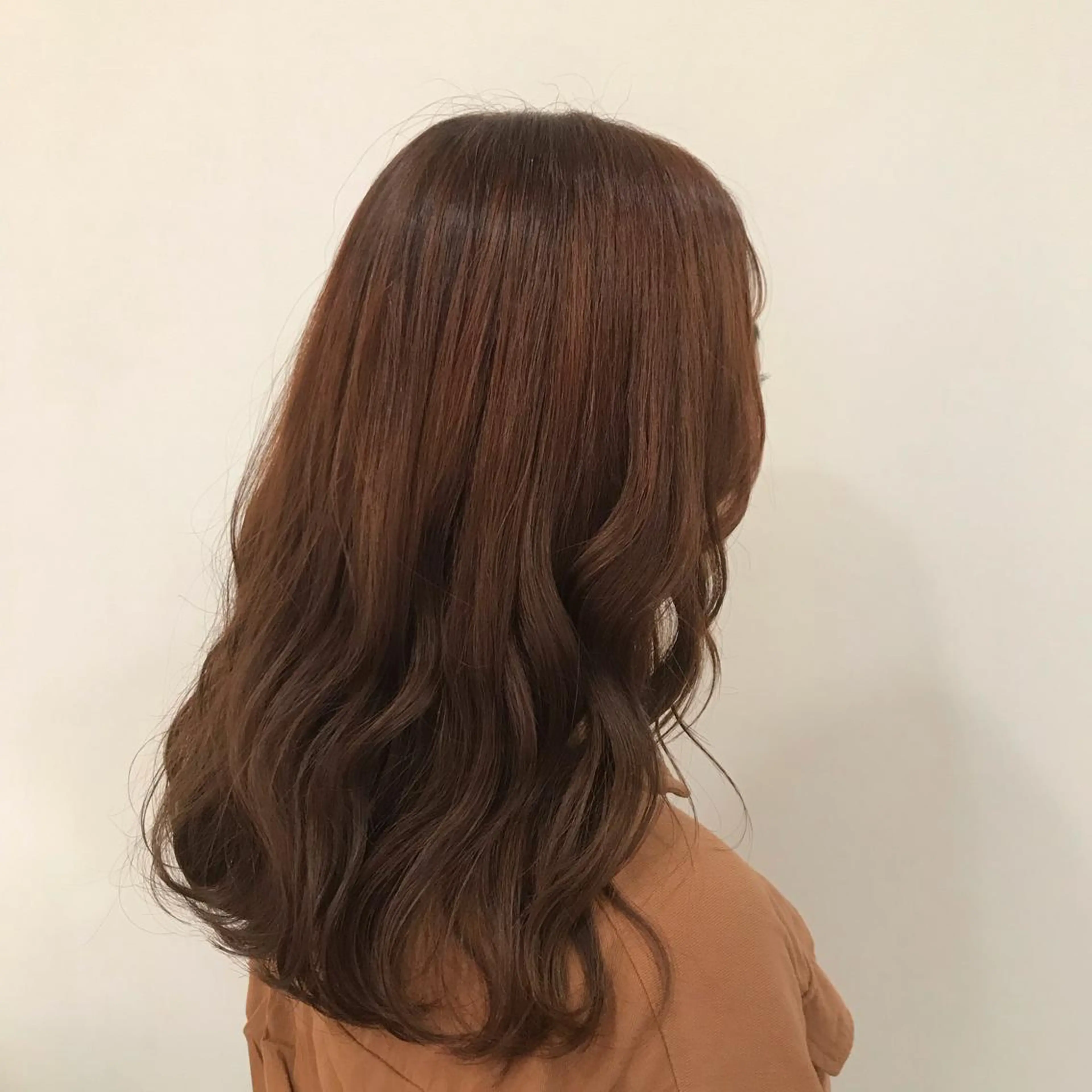 セミロング カラー カット ヘアカラー シールエクステ✨️韓 国羽エクステ🪽和希のヘアスタイル