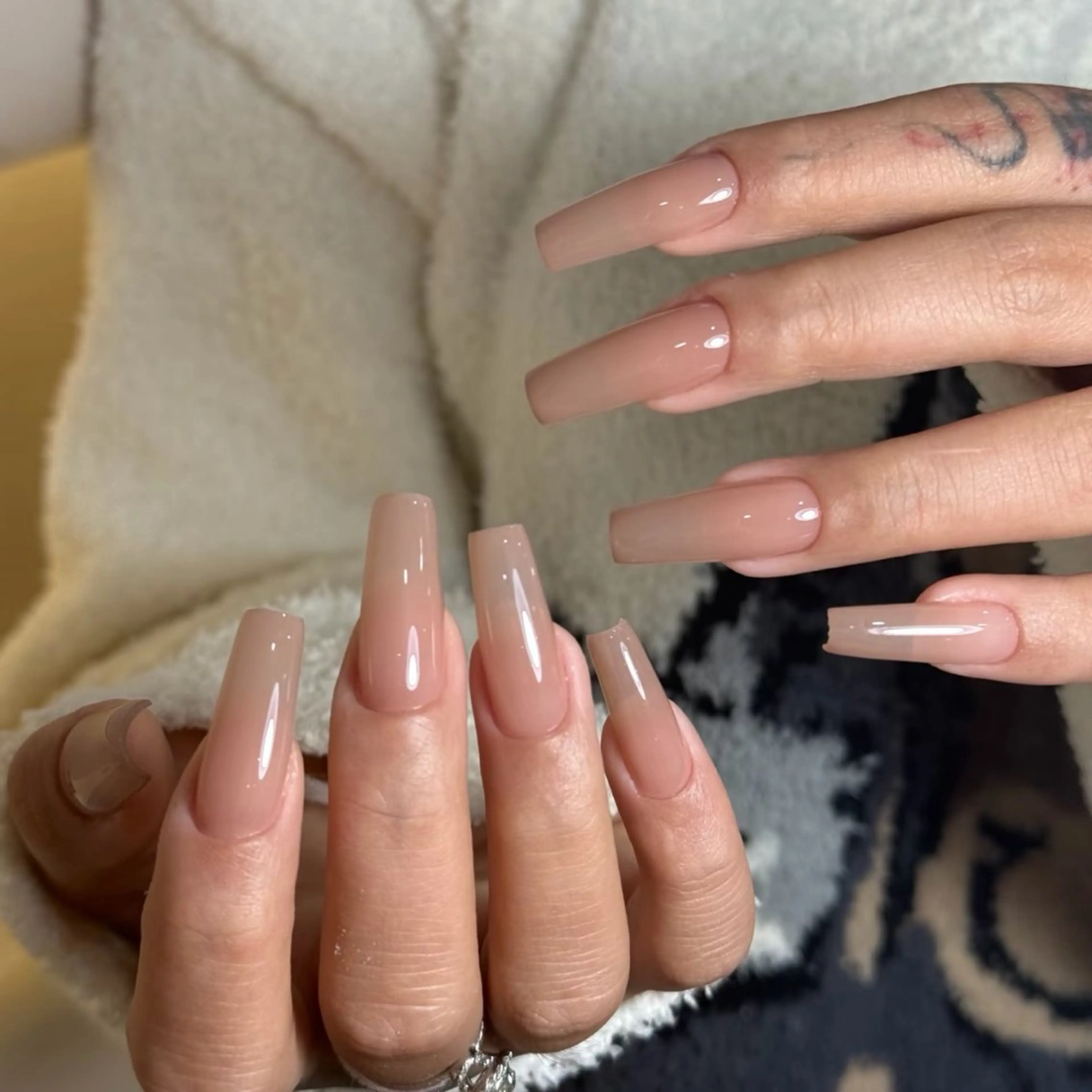 ネイル J&C Nail Salon吉祥寺所属・YU KIのネイルデザイン