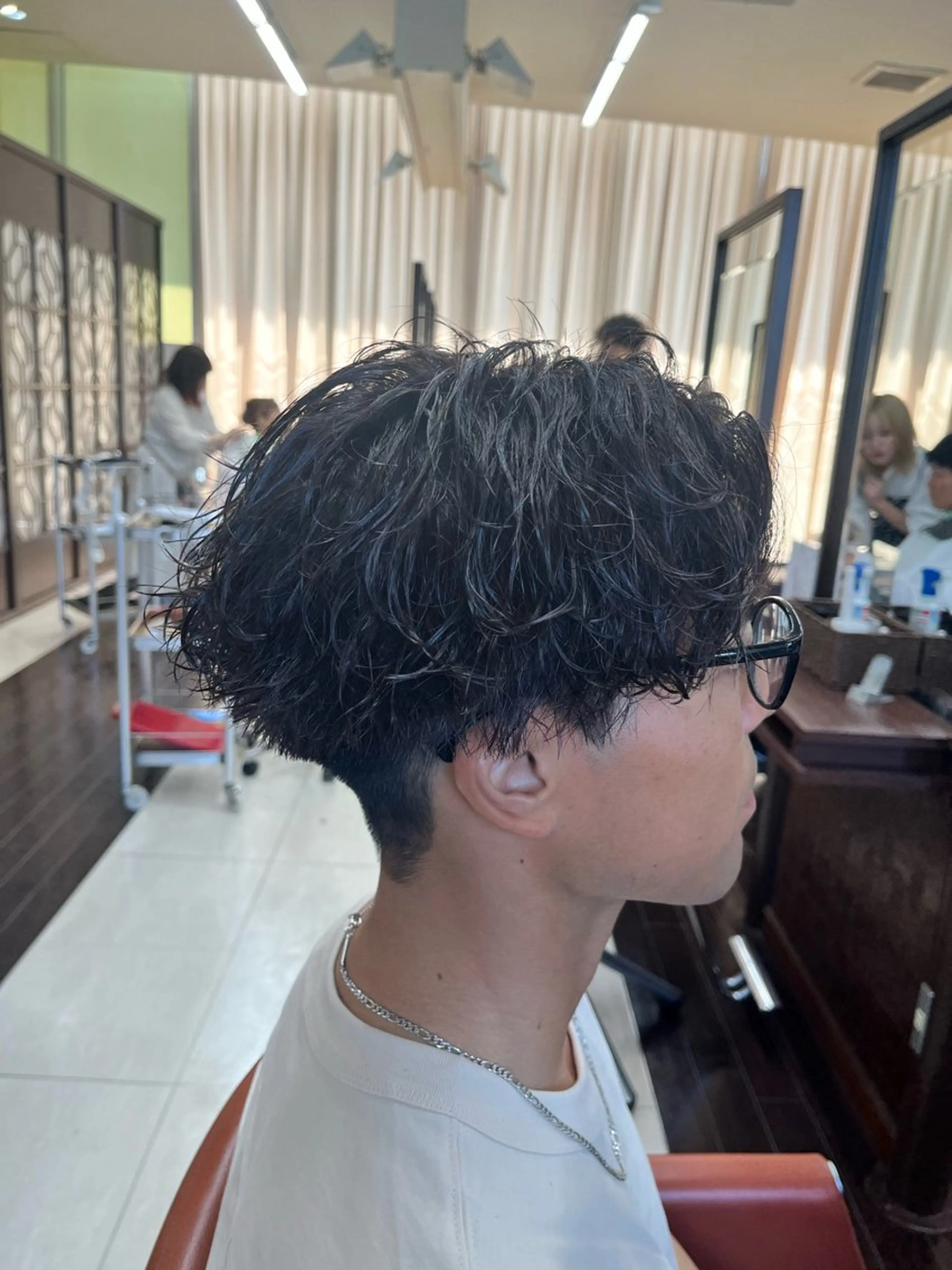 ショート パーマ メンズ センターパート メンズパーマ AROH men's cut&men's perm 船橋店所属・🧊メンズ特化🧊 高木航希のヘアスタイル