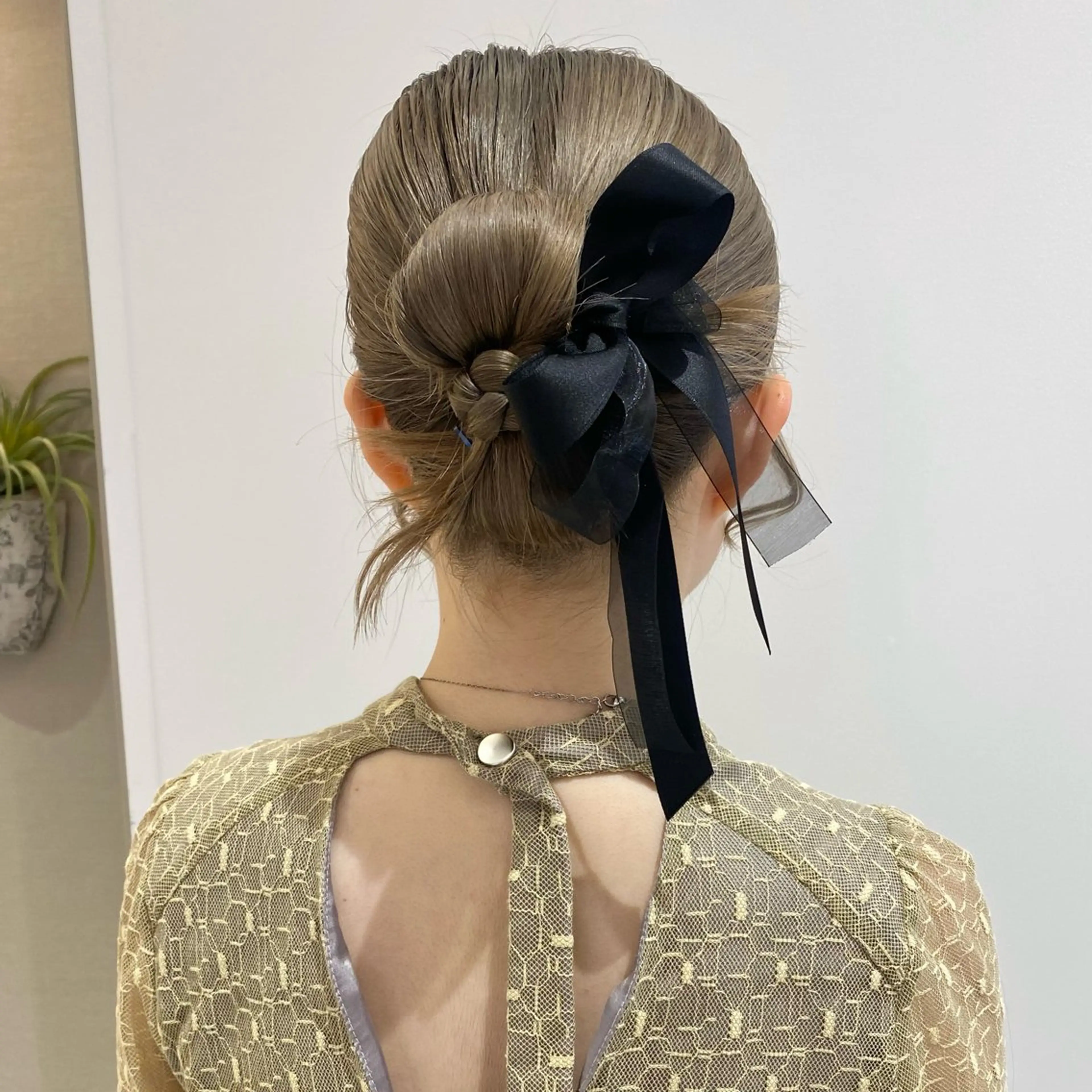 ミディアム ヘアアレンジ ミディアムパーマ 髪質改善 縮毛矯正 トリートメント ヘアセット ベージュ/アレンジ /横浜/杉本千夏のヘアスタイル
