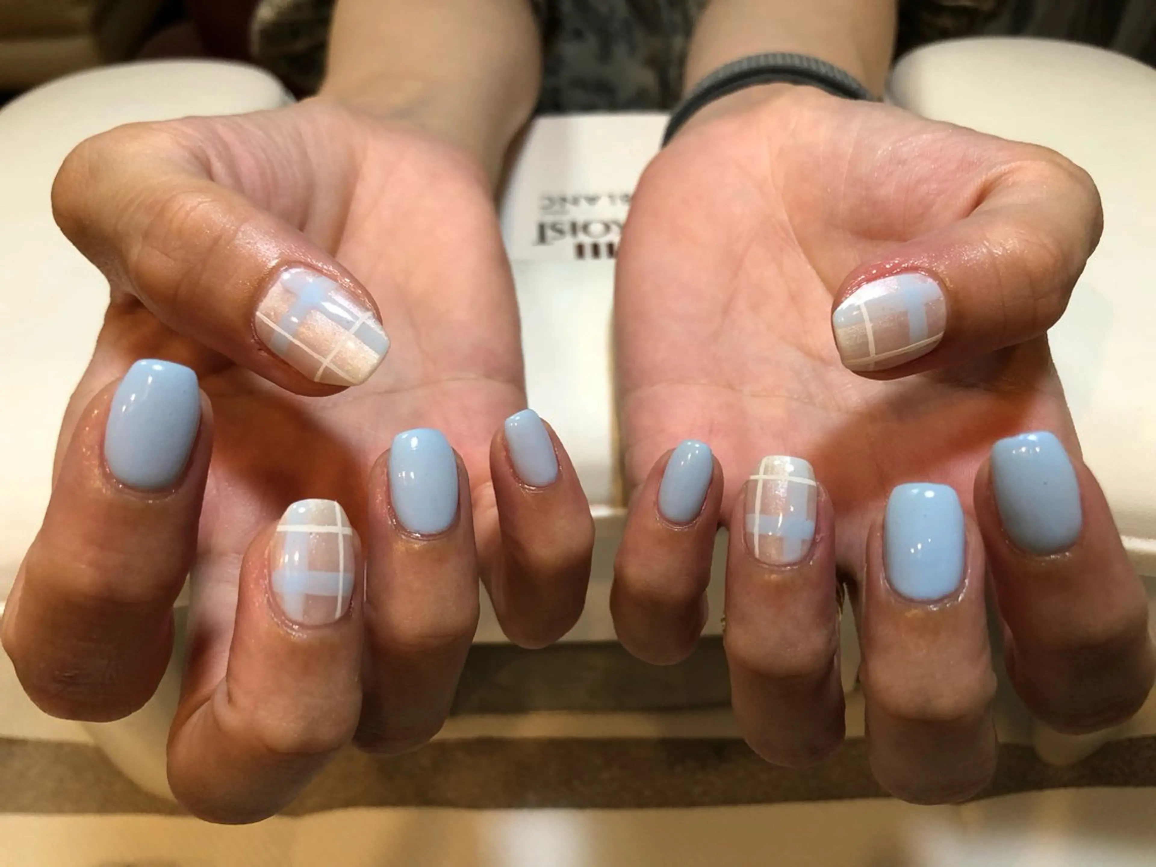 ネイル ハンドネイル nailnail  ネイルネイル所属・松岡 明未夏のネイルデザイン