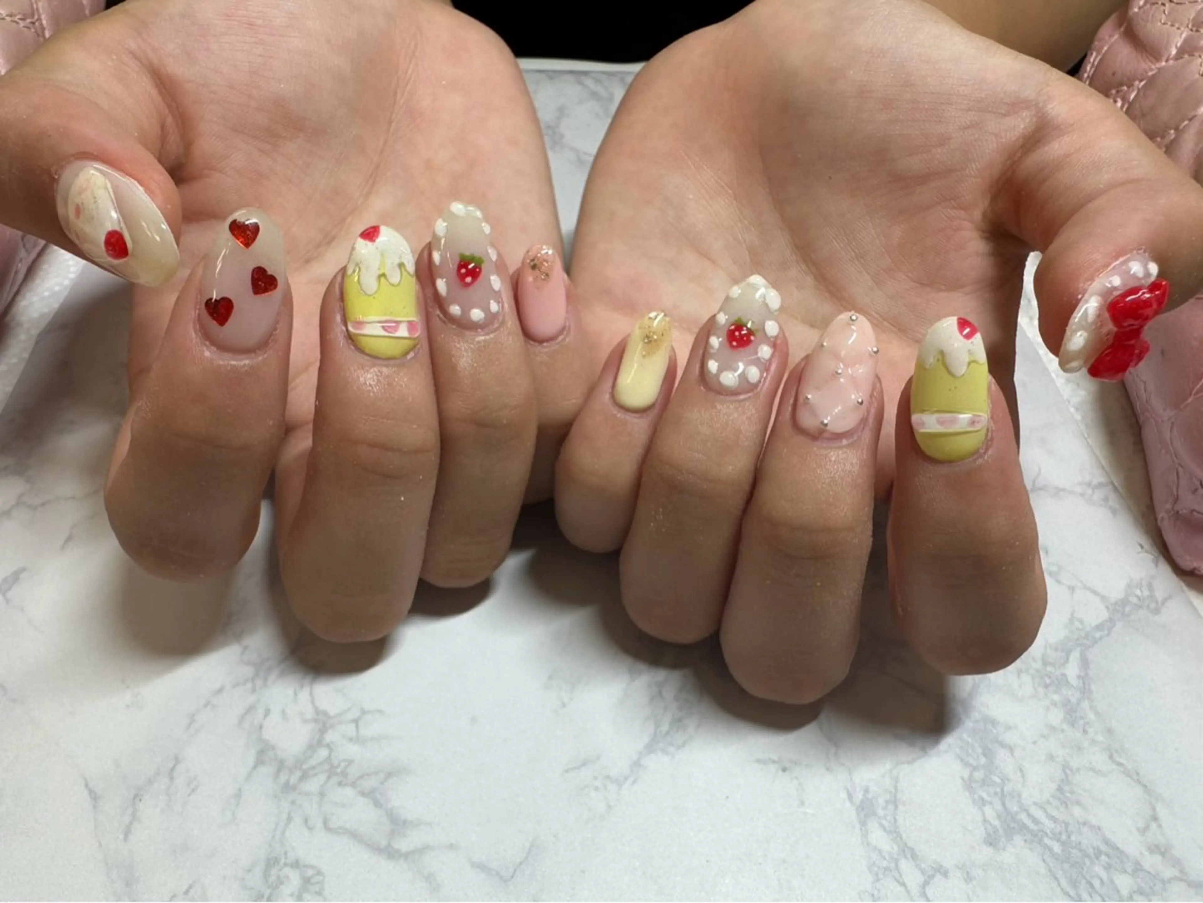 ネイル Minoan Tのネイルデザイン