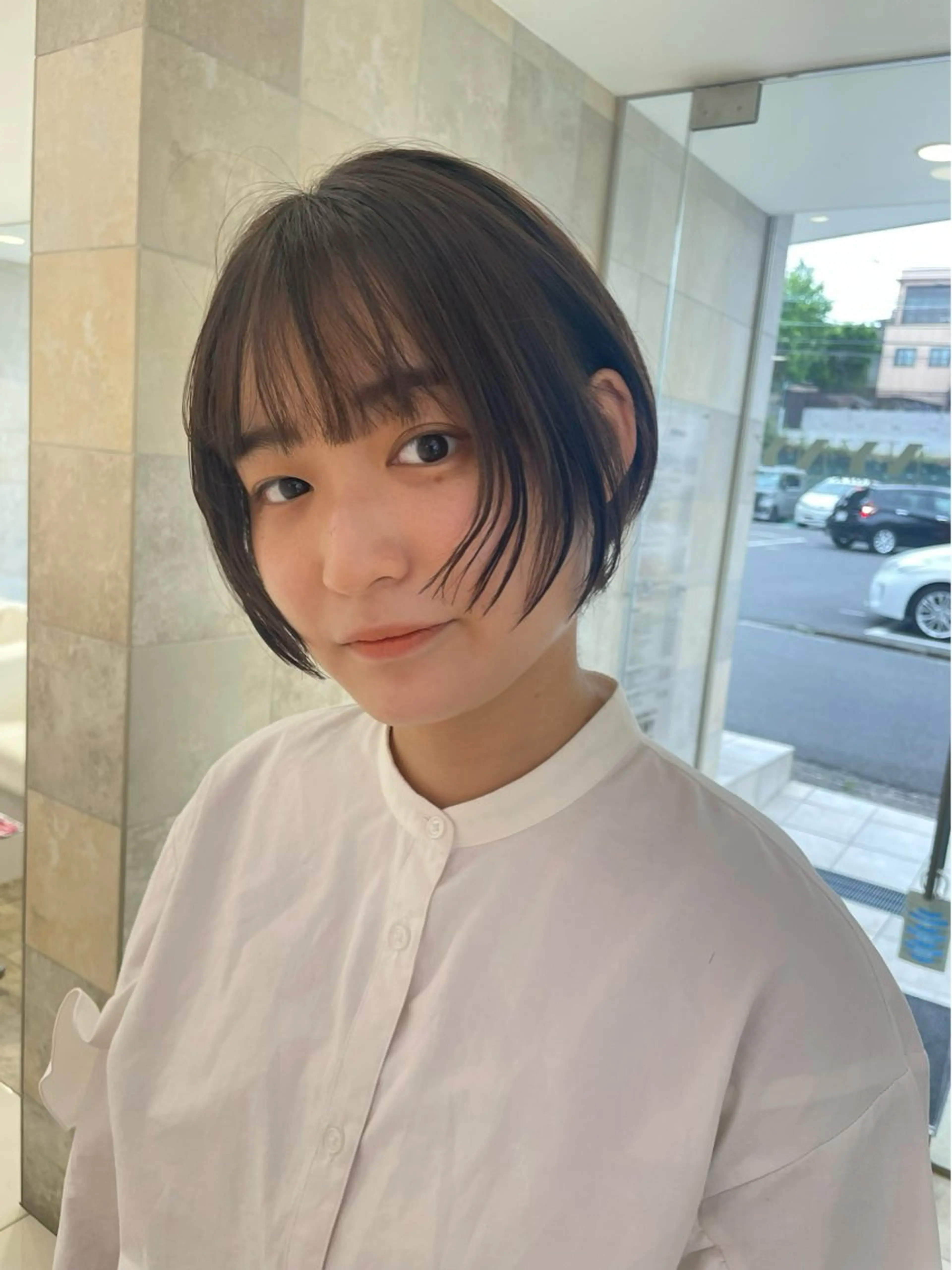 ショート カット ヘアカラー 中嶋 夏美のヘアスタイル