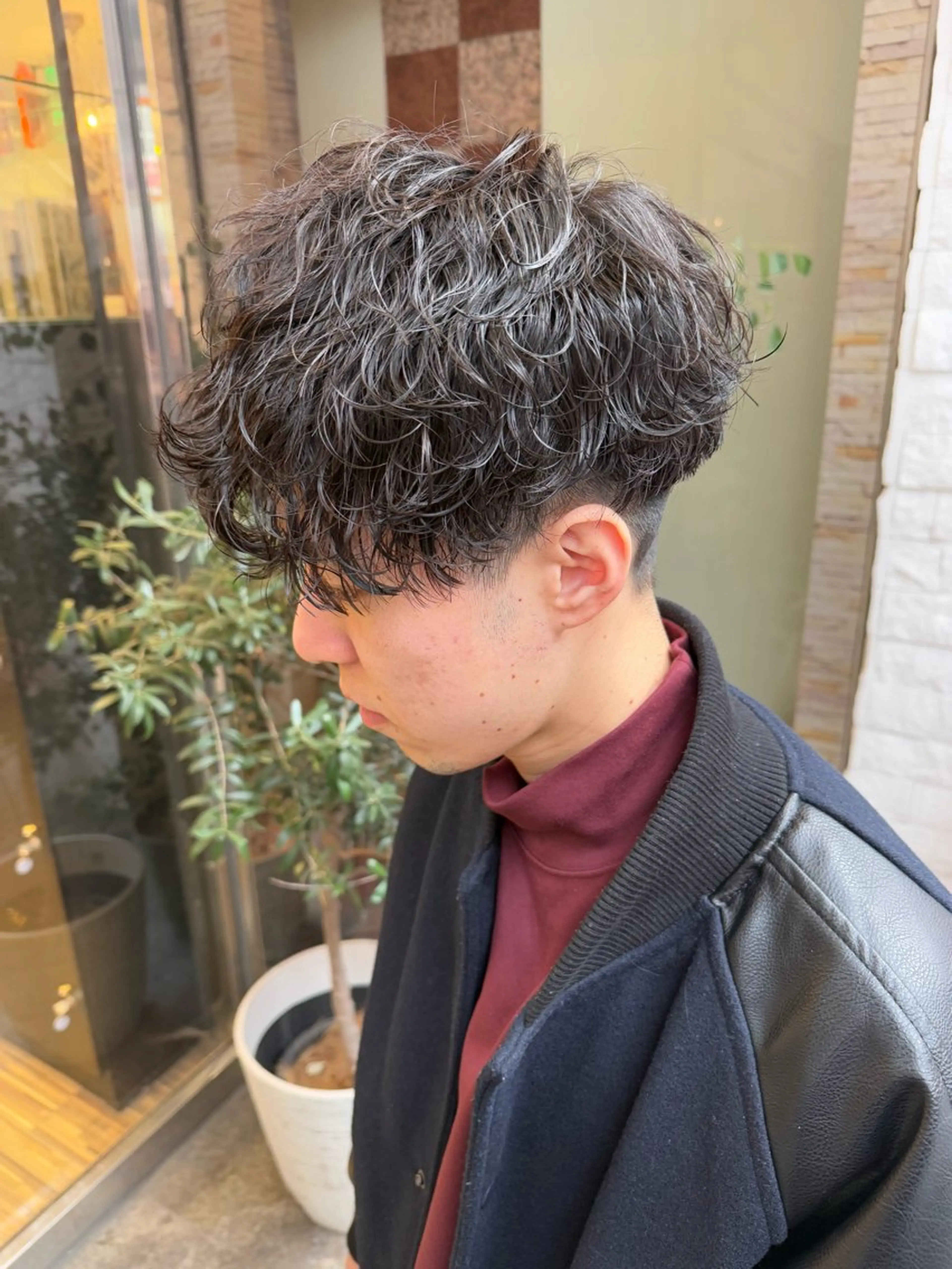 パーマ メンズ カット パーマ トリートメント EARTH 山﨑龍馬のヘアスタイル