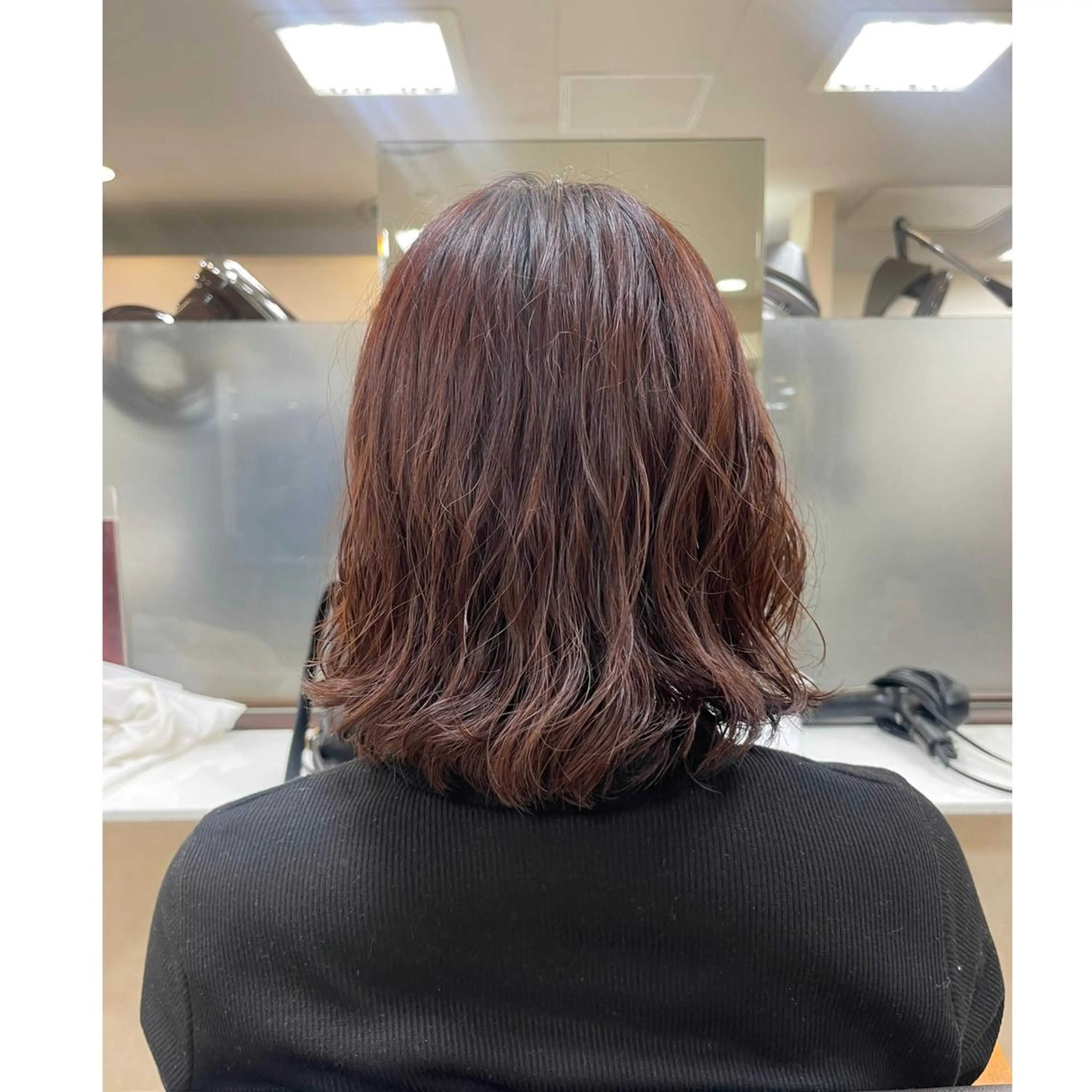 セミロング パーマ セミロングパーマ ラカリテ所属・渋谷 りなのヘアスタイル