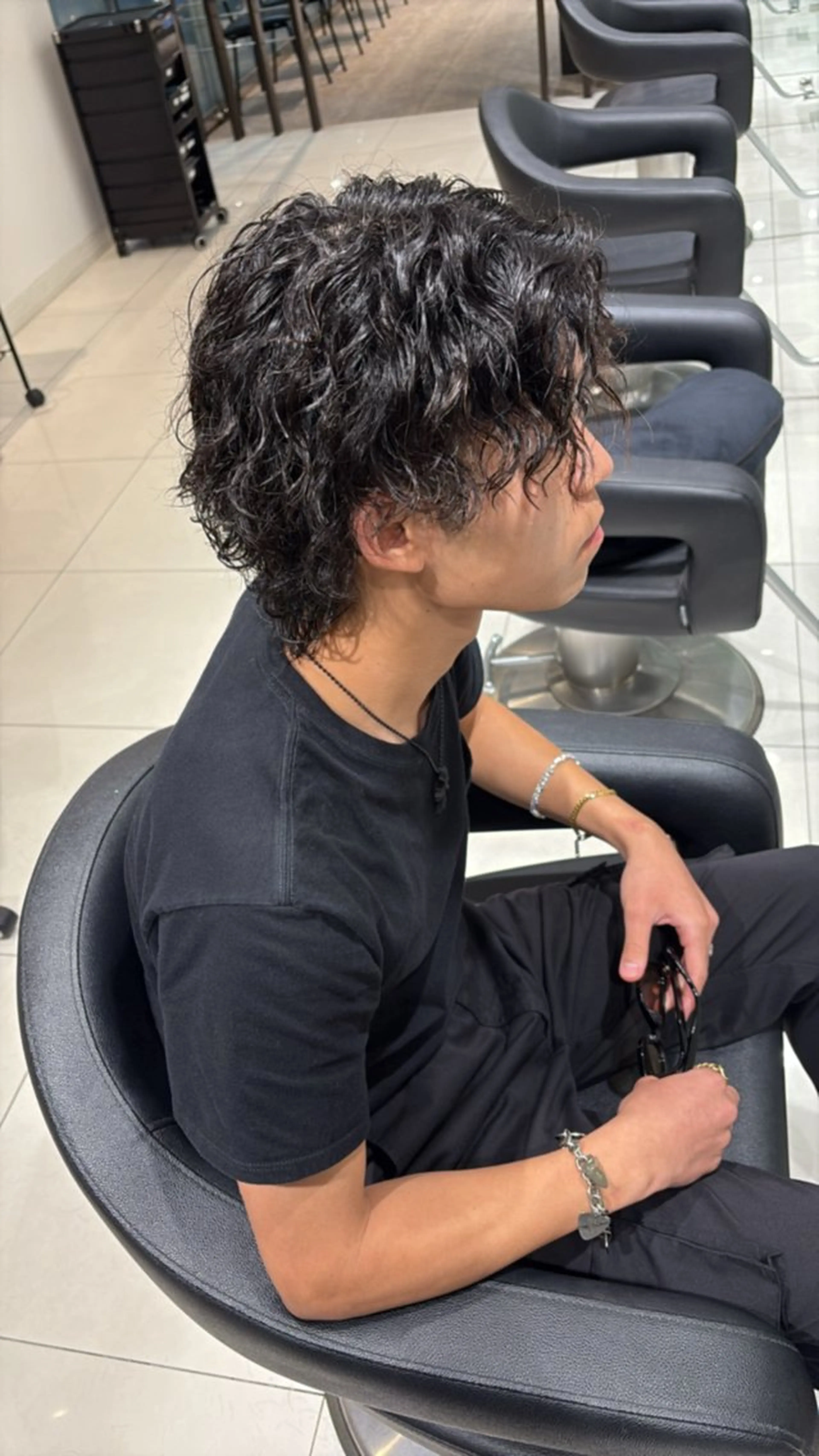 ミディアム パーマ マメタ ユウトのヘアスタイル