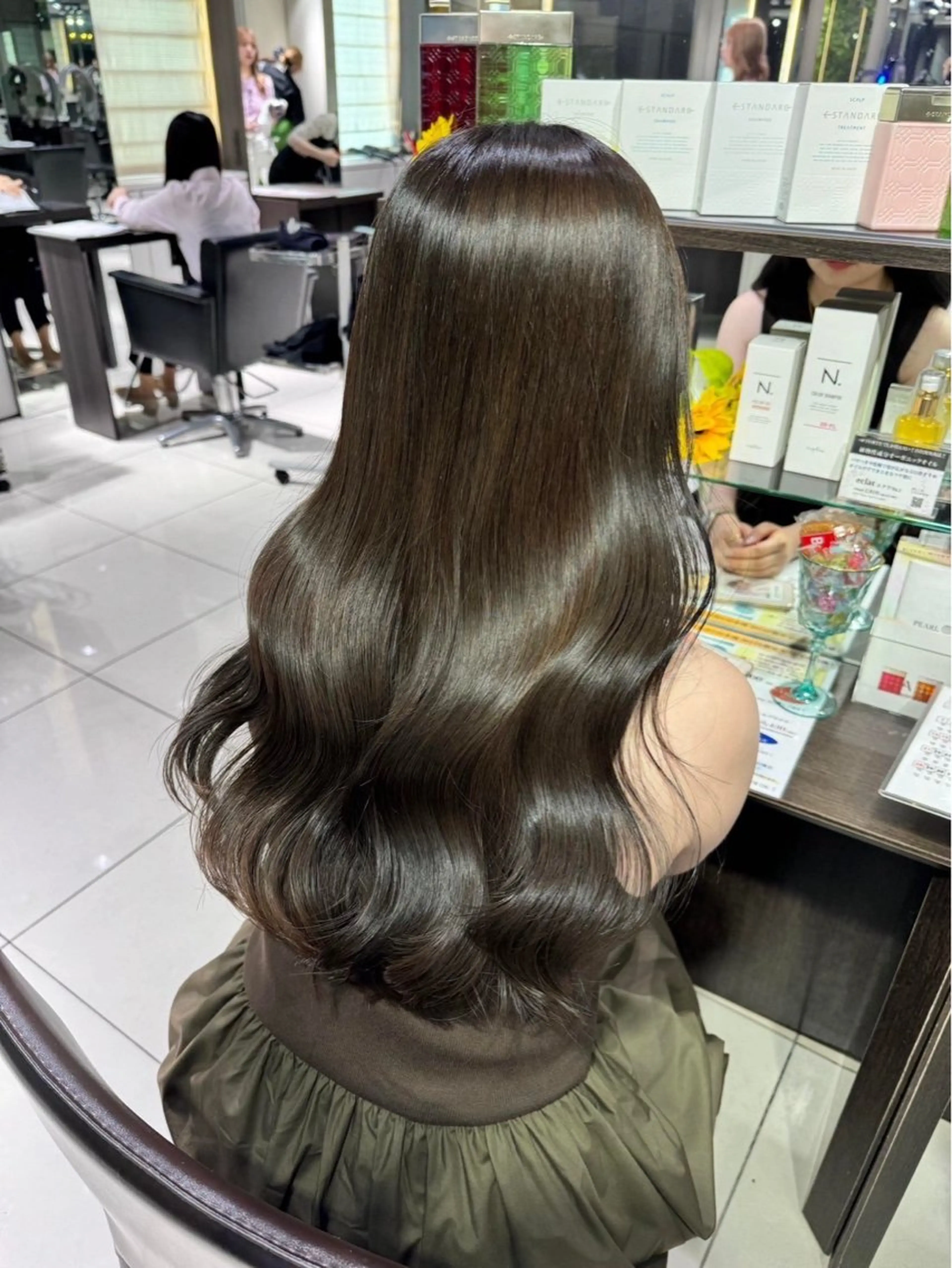 セミロング カラー ヘアカラー トリートメント 🩵透明感カラー🩵 緒方美柚のヘアスタイル