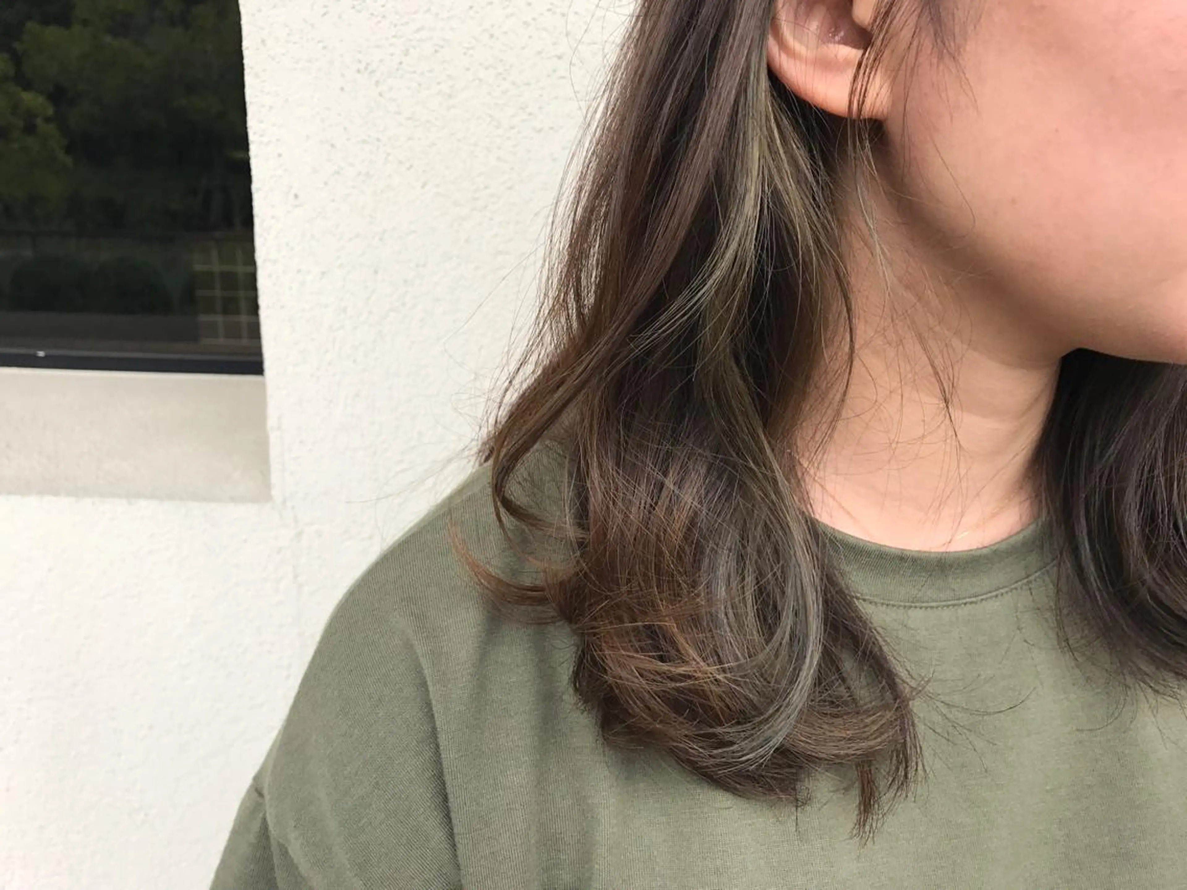 セミロング カラー デザインカラー 中村 瑞希のヘアスタイル