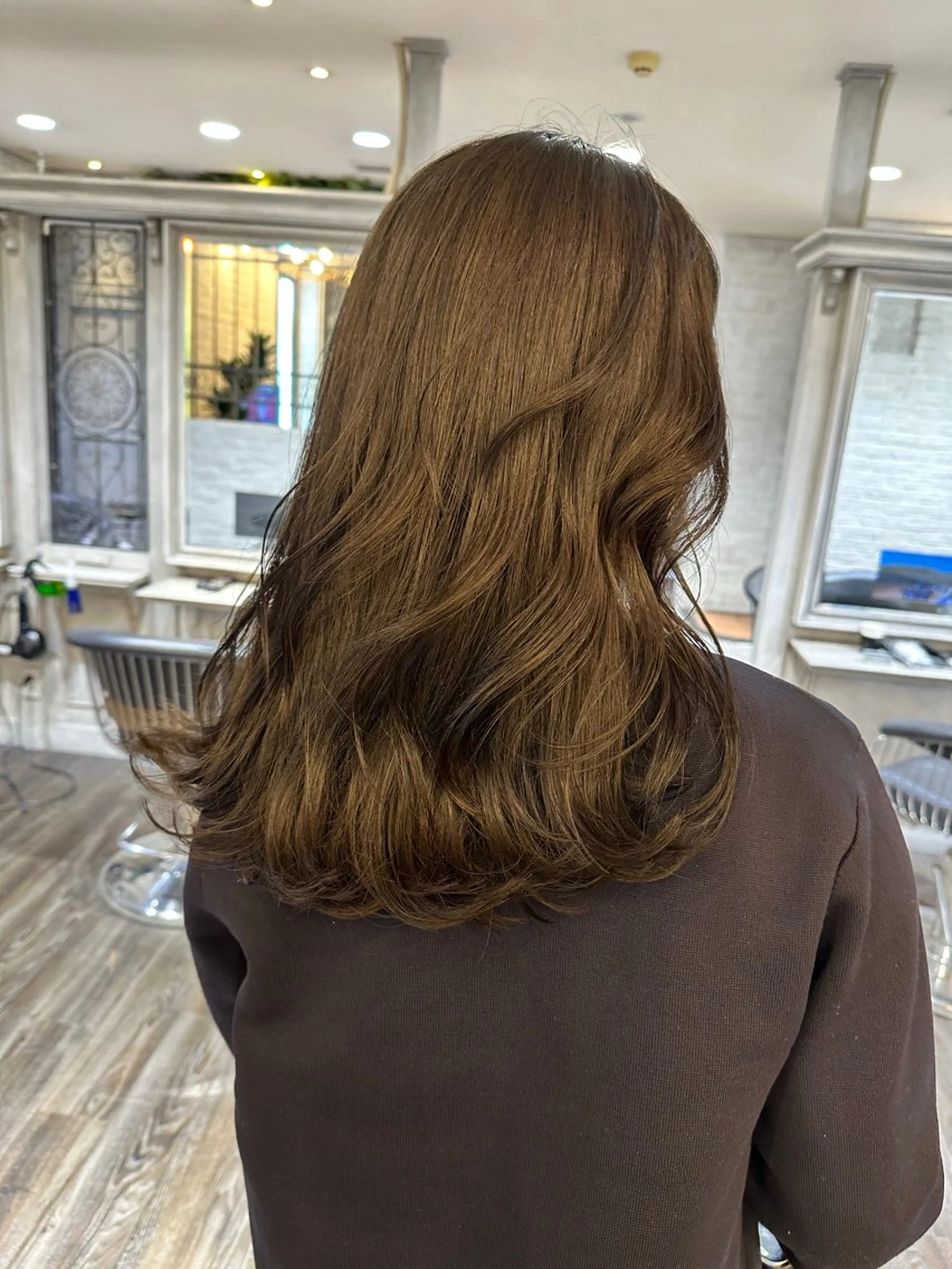 セミロング issa academyのヘアスタイル
