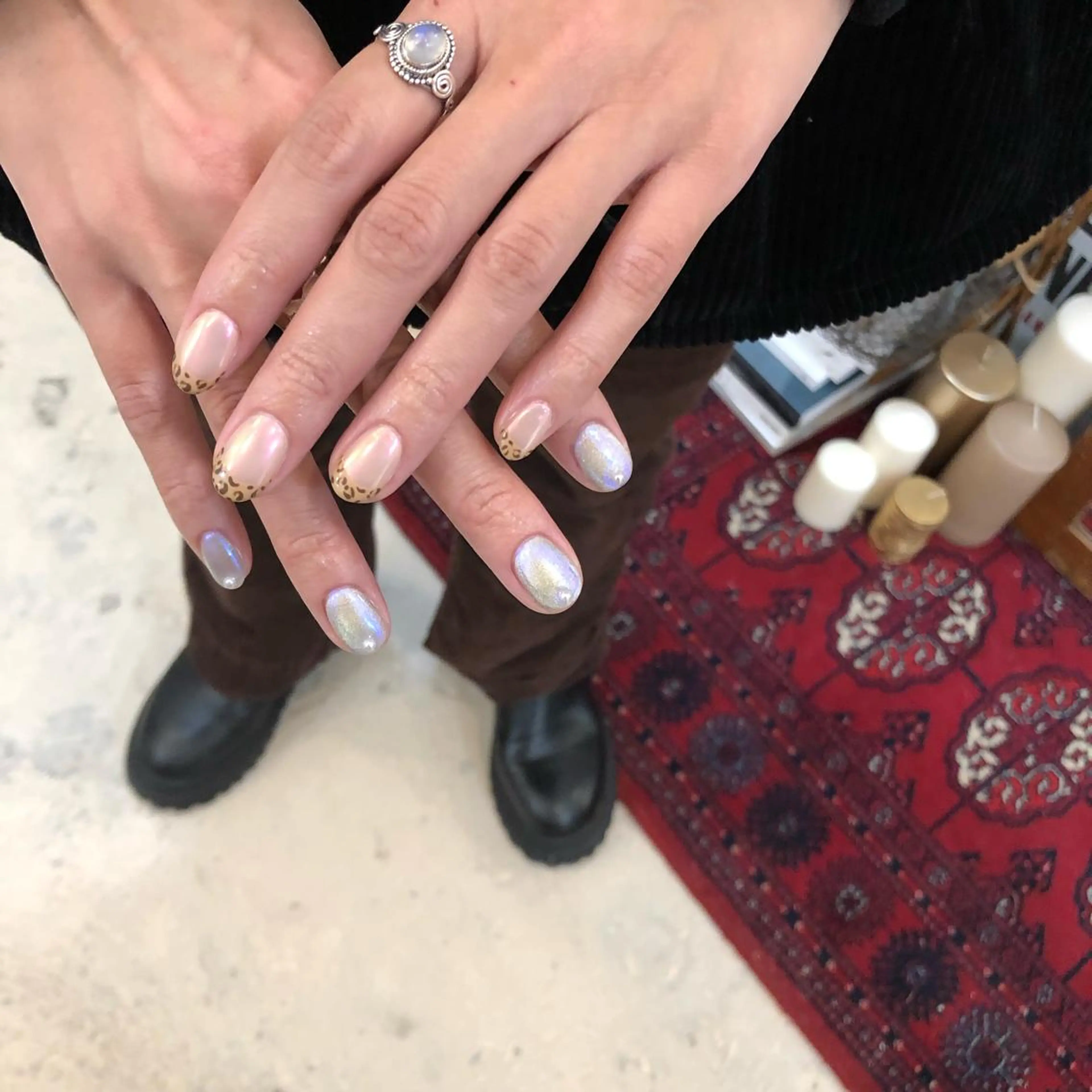 ネイル ハンドネイル フットネイル ハンドケア Nes.Nail所属・Miyagi Asamiのネイルデザイン