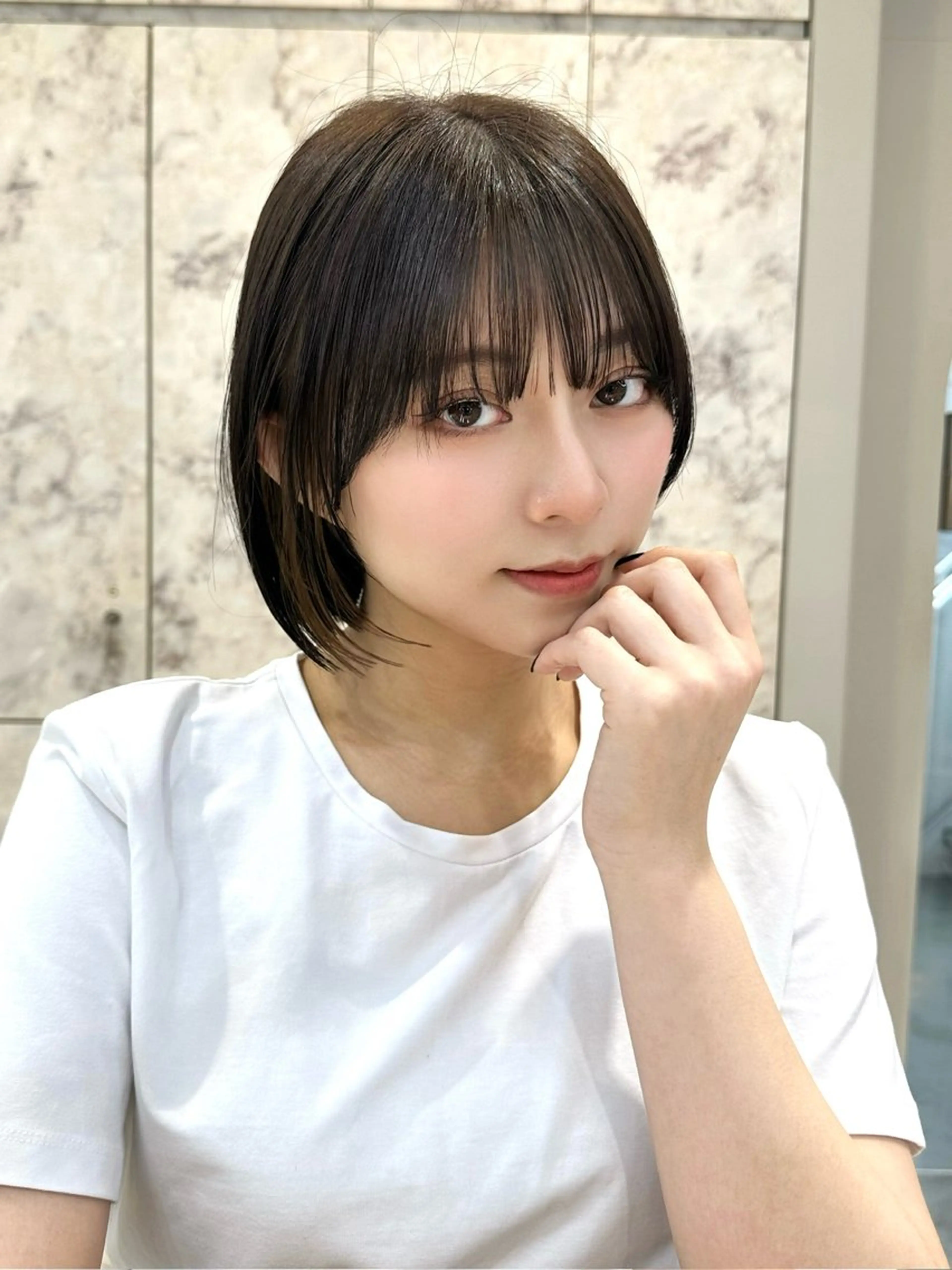 ミディアム ショートボブ ミディアムパーマ ボブ 顔まわりレイヤー 顔周りカット カット ヘアカラー トリートメント 新宿/髪質改善/艶髪 韓国ヘア/大重聖斗のヘアスタイル