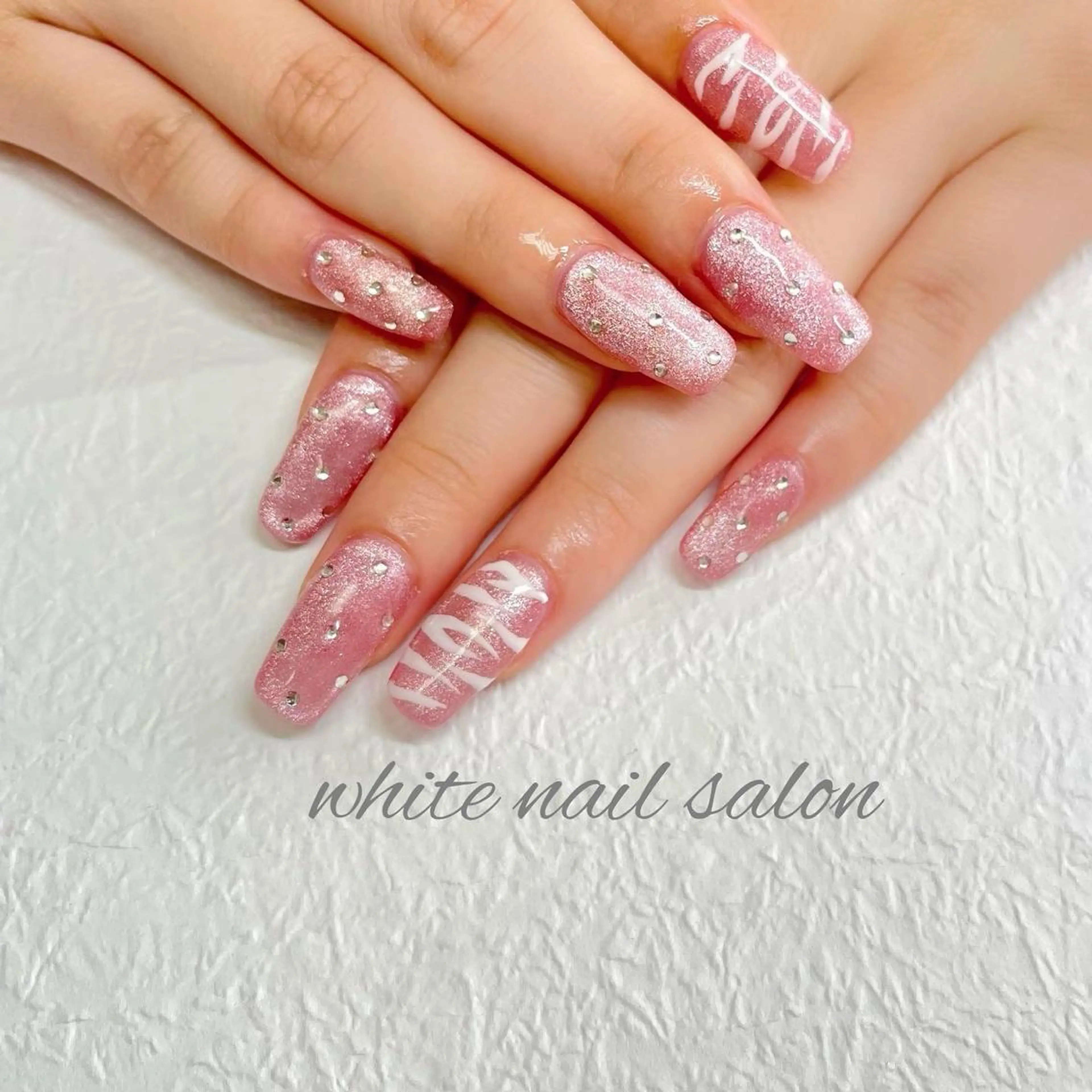 ネイル 長さ出し ジェルネイル ハードジェル ラメ(グリッター) 持ち込み ハンドネイル white nail salonのネイルデザイン